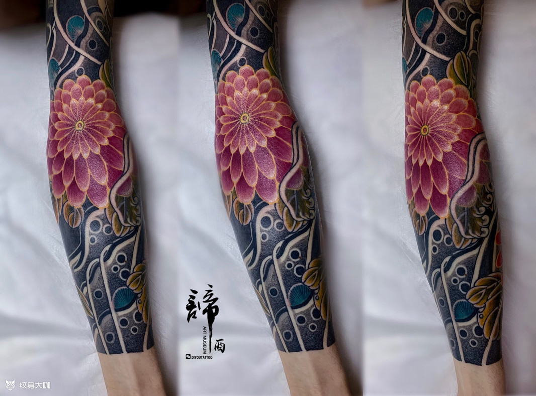 小臂彩色玫瑰纹身图案 - 广州纹彩刺青