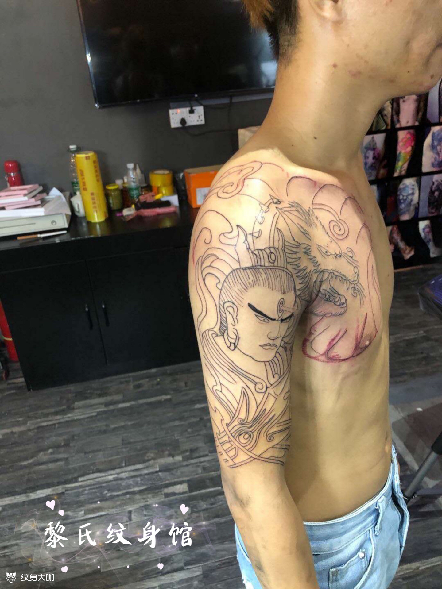 半胛二郎神杨戬线条
