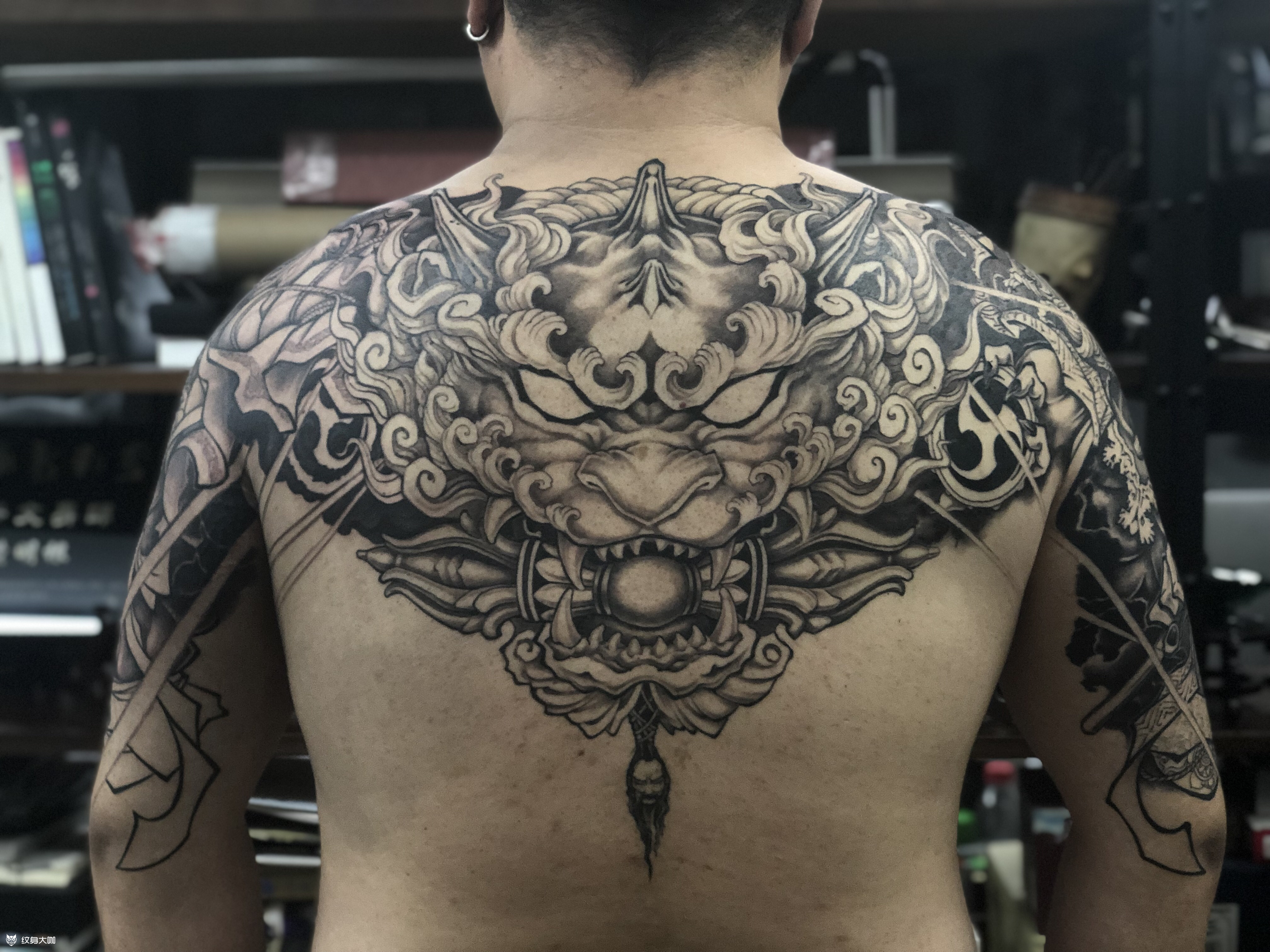 半胛龙纹身设计手稿_上海纹身 上海纹身店 上海由龙纹身2号工作室