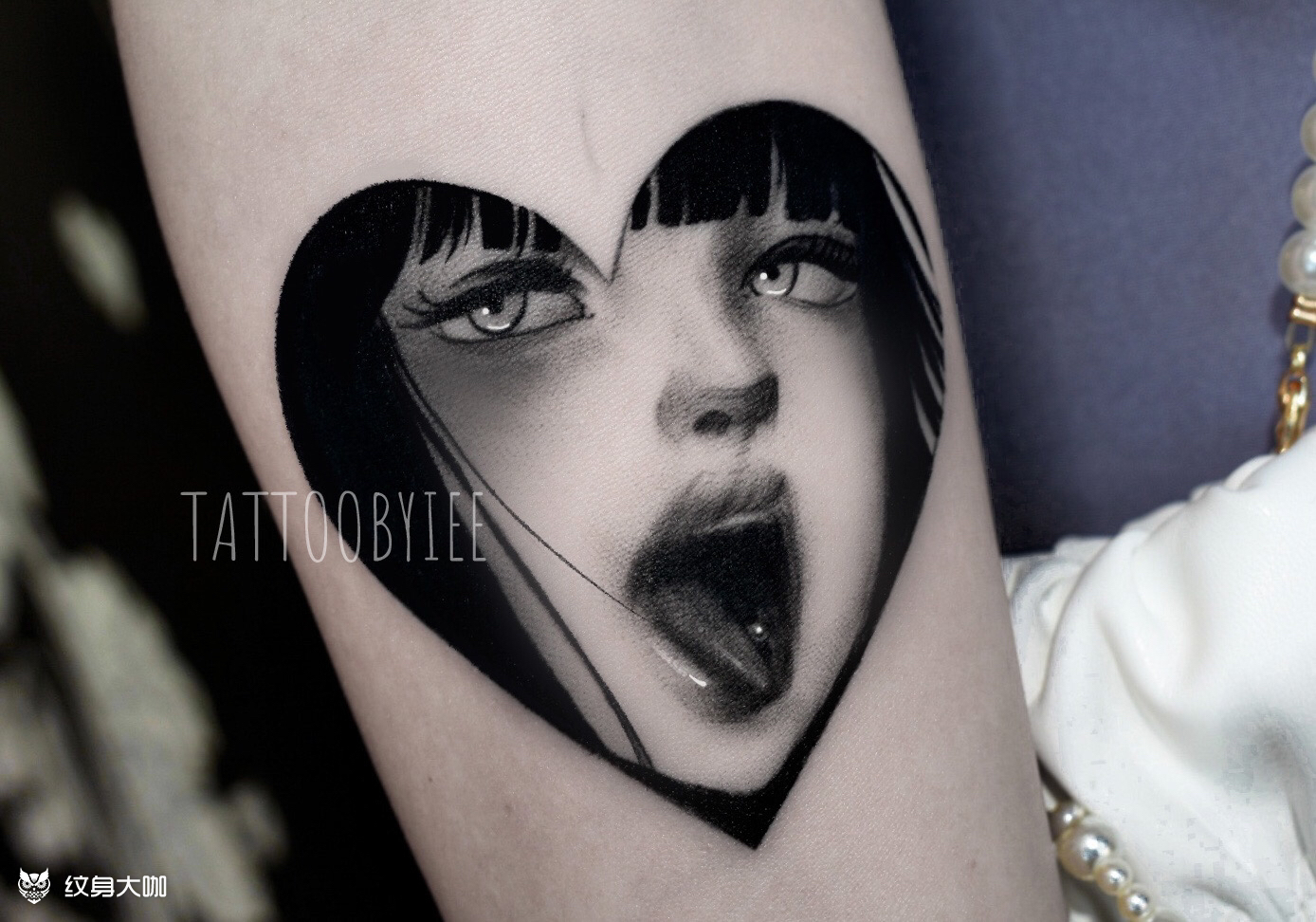 ArtStation - Tattoos girl