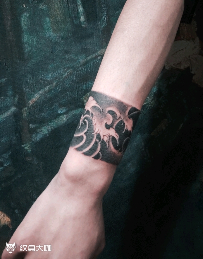 臂环(浪花)_纹身图案手稿图片_朋凯的纹身作品集