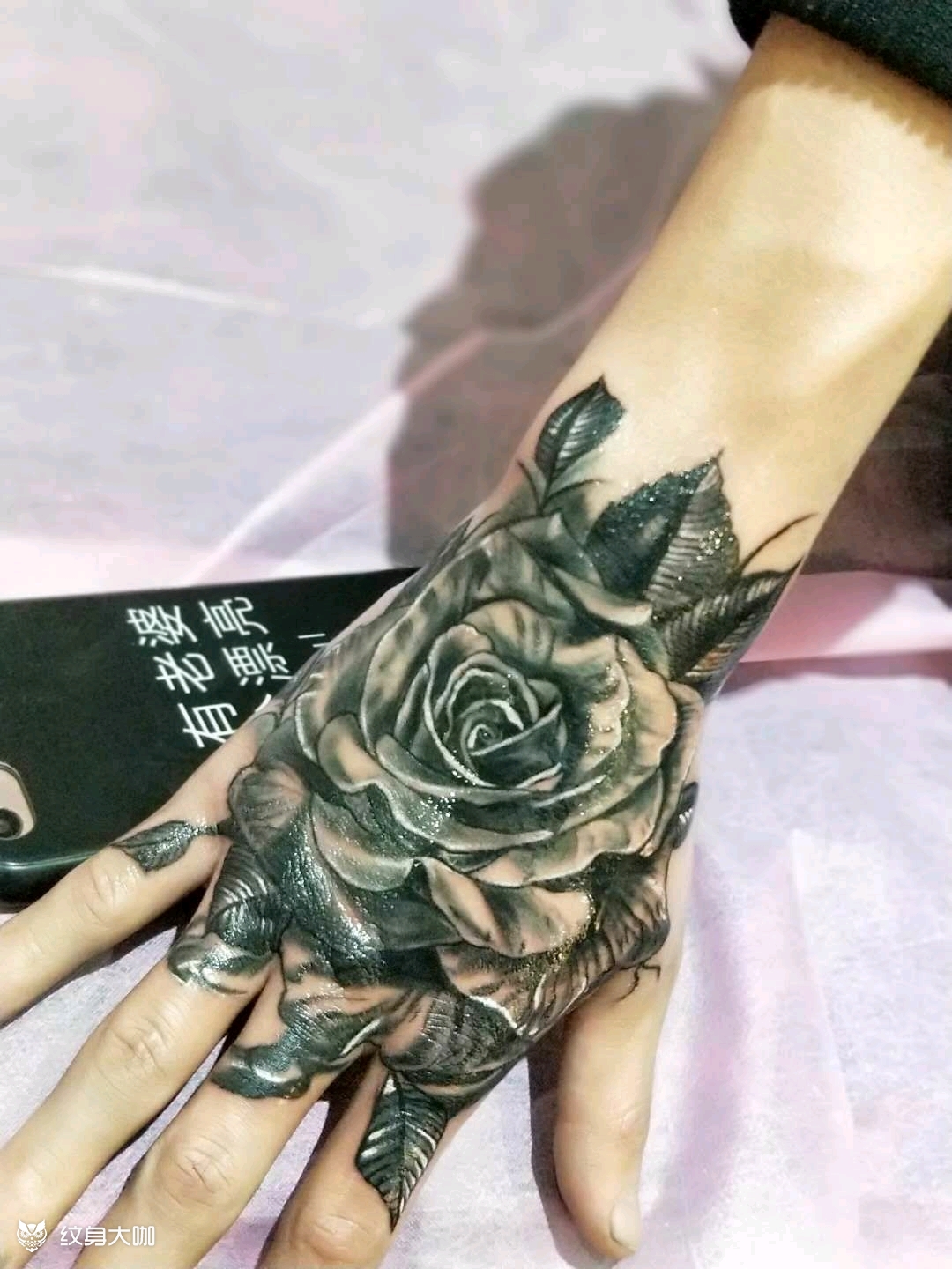 手背玫瑰_纹身图案手稿图片_刘海南的纹身作品集