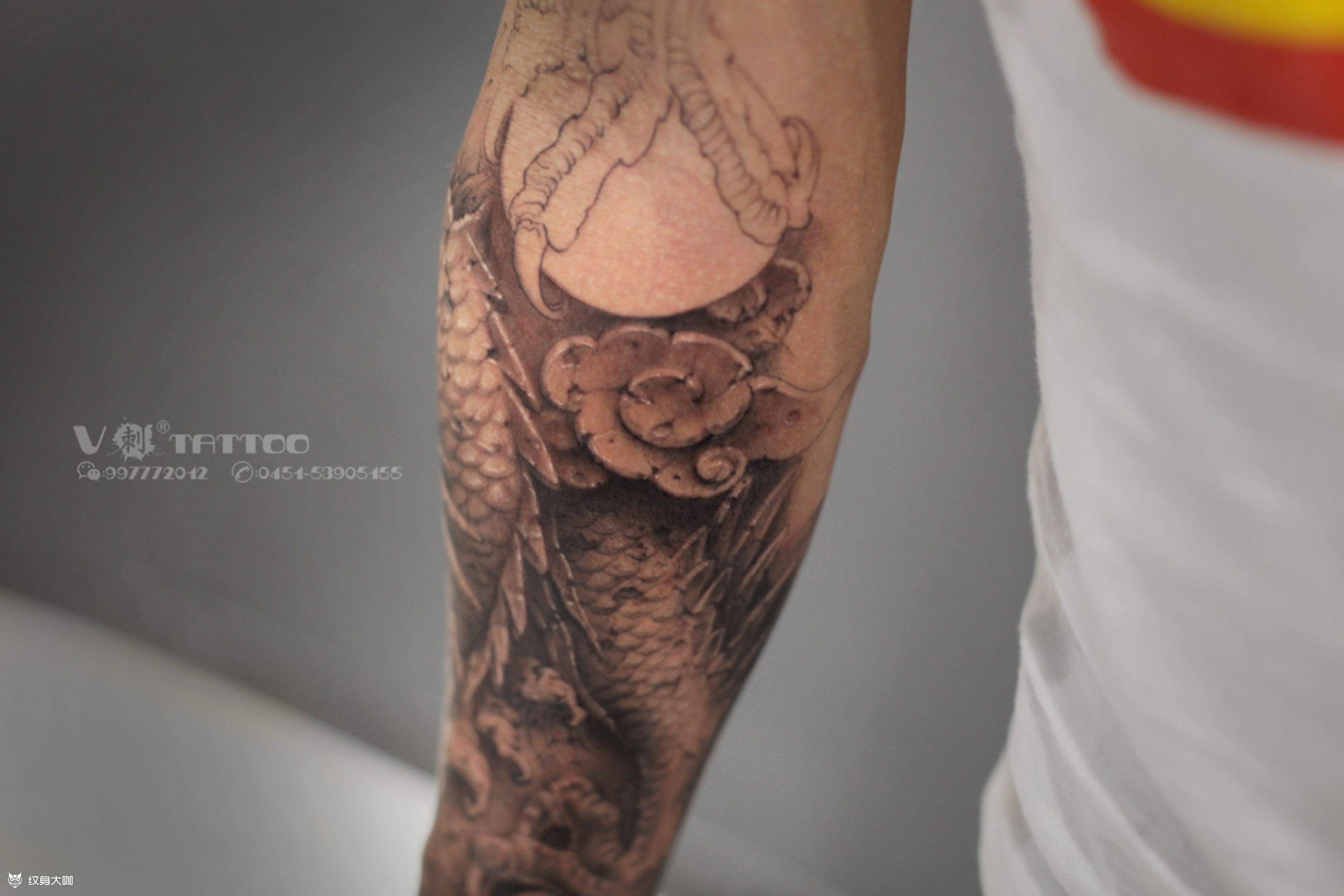 龙纹身包整腿_上海纹身 上海纹身店 上海由龙纹身2号工作室