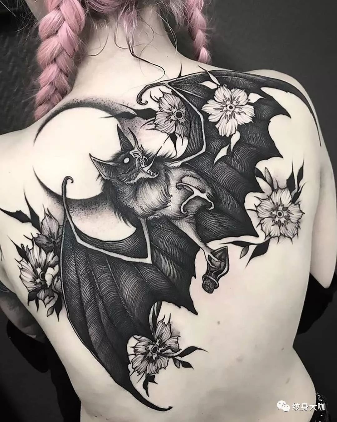 蝙蝠纹身含义寓意+30幅蝙蝠纹身手稿、效果图展示-成都纹彩刺青