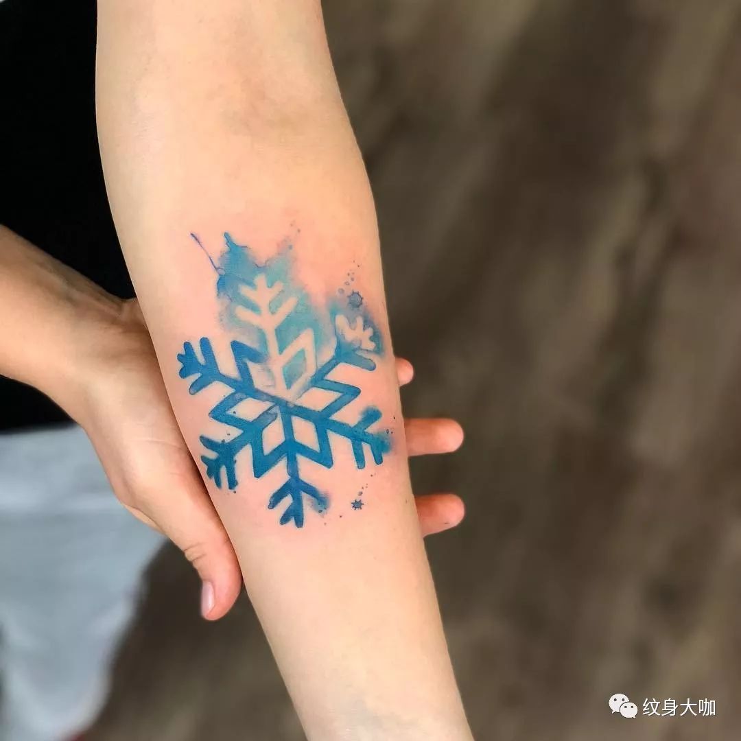 纹身图案素材第447期：雪花_纹身百科 - 纹身大咖