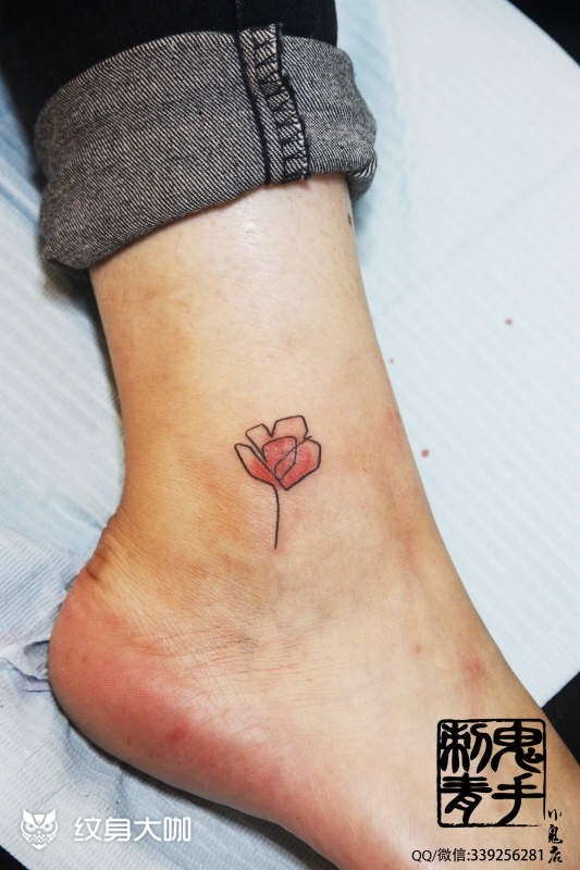 脚踝小花_纹身图案手稿图片_张斌的纹身作品集