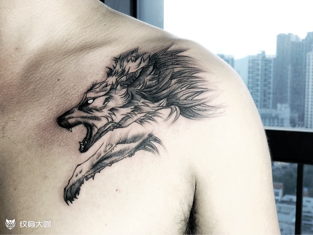 男人狼头纹身图图片