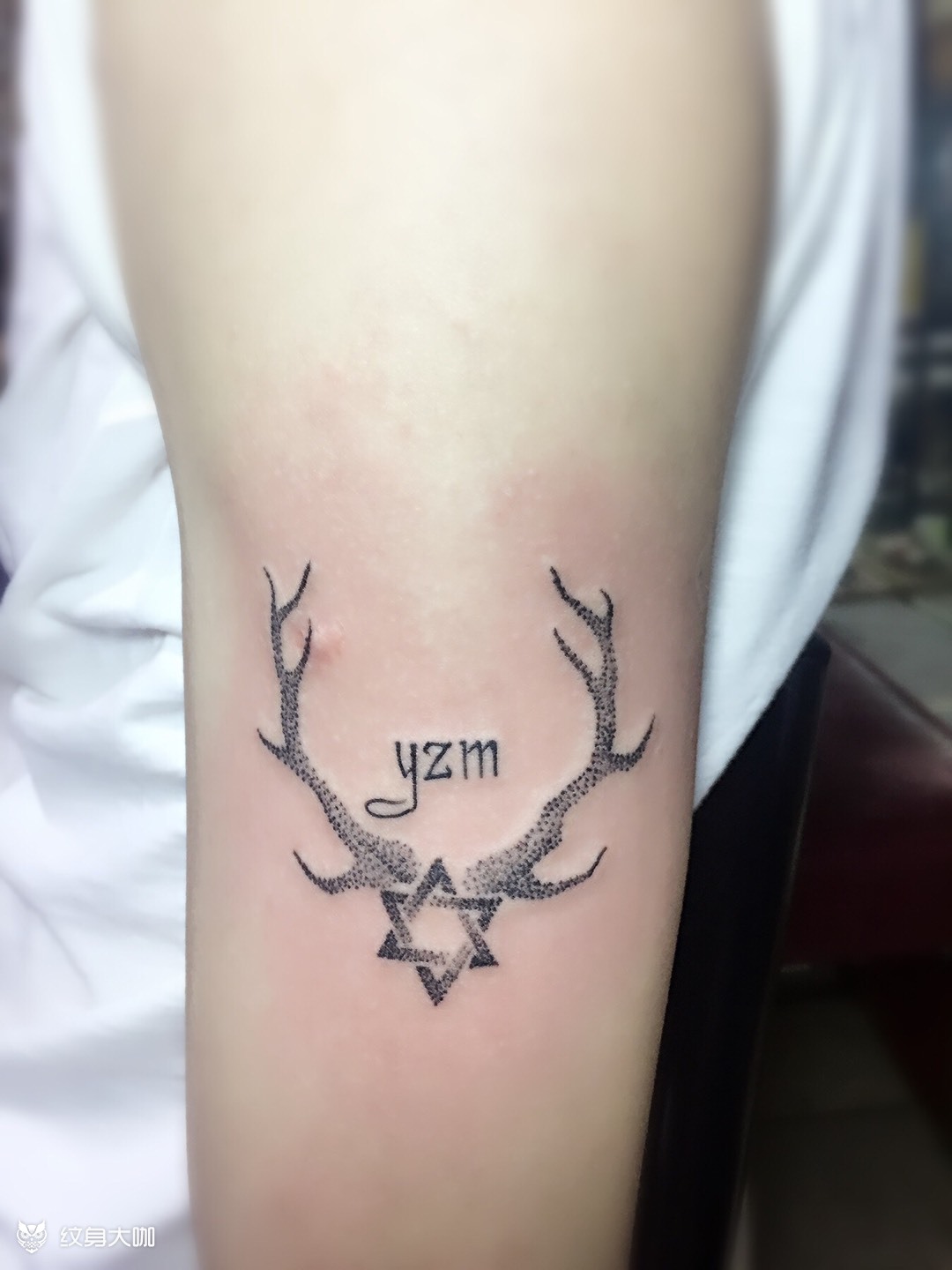 鹿角六芒星_纹身图案手稿图片_何忠的纹身作品集