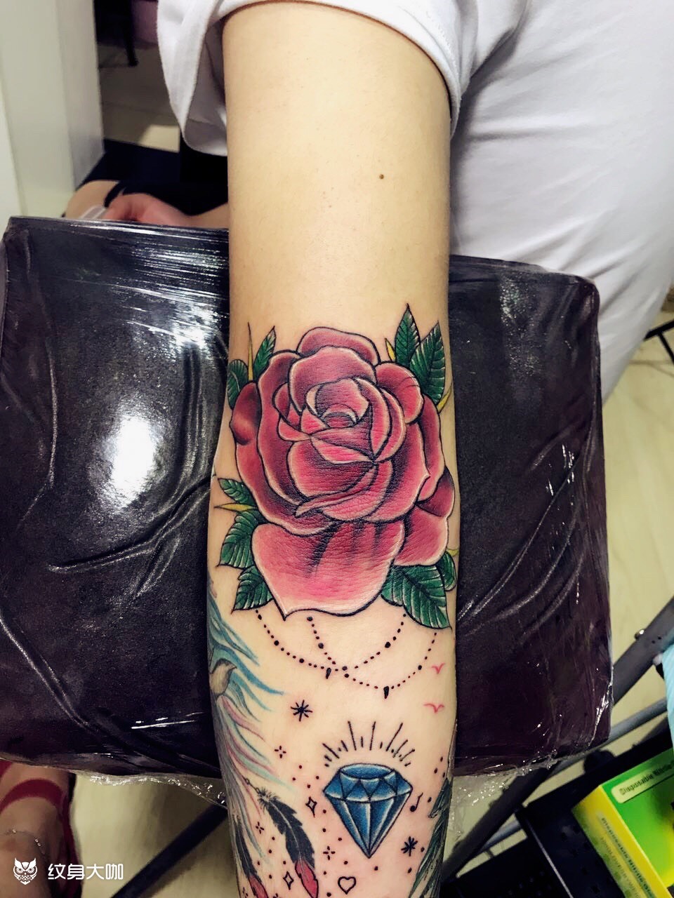 胳膊肘花_纹身图案手稿图片_姜静的纹身作品集