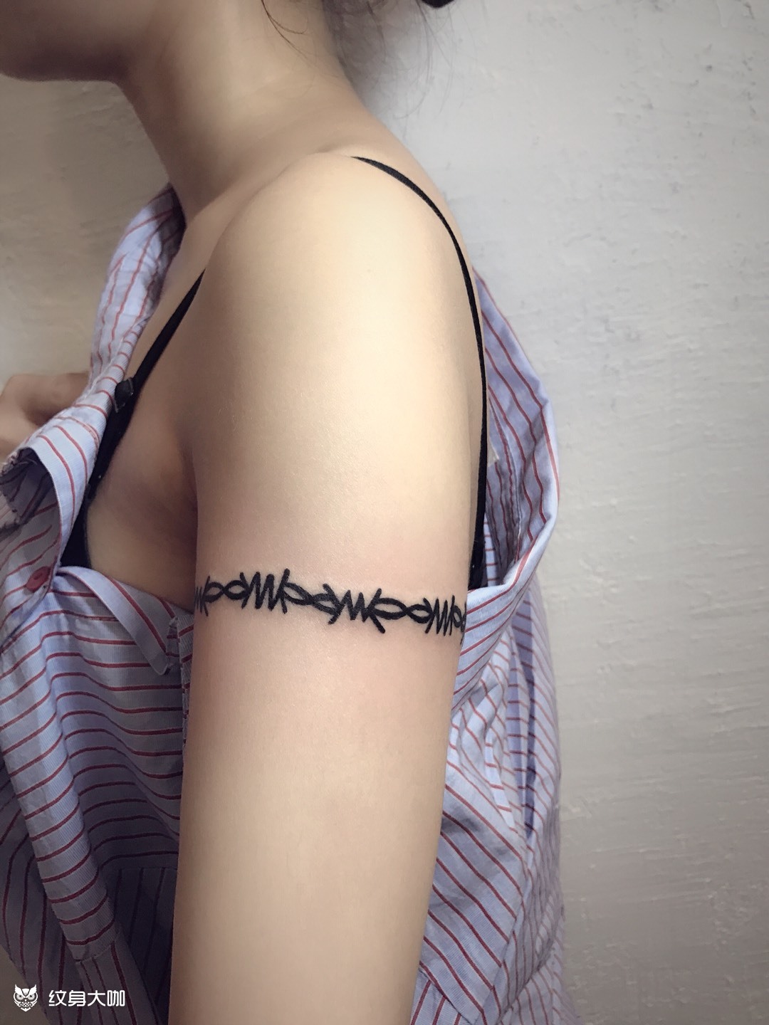 荆棘臂环_纹身图案手稿图片_猫又的纹身作品集