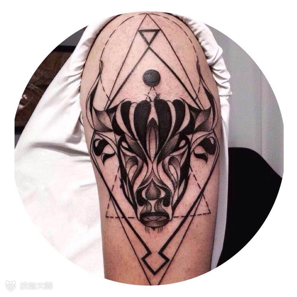 牛头 几何_纹身图案手稿图片_沐沐的纹身作品集