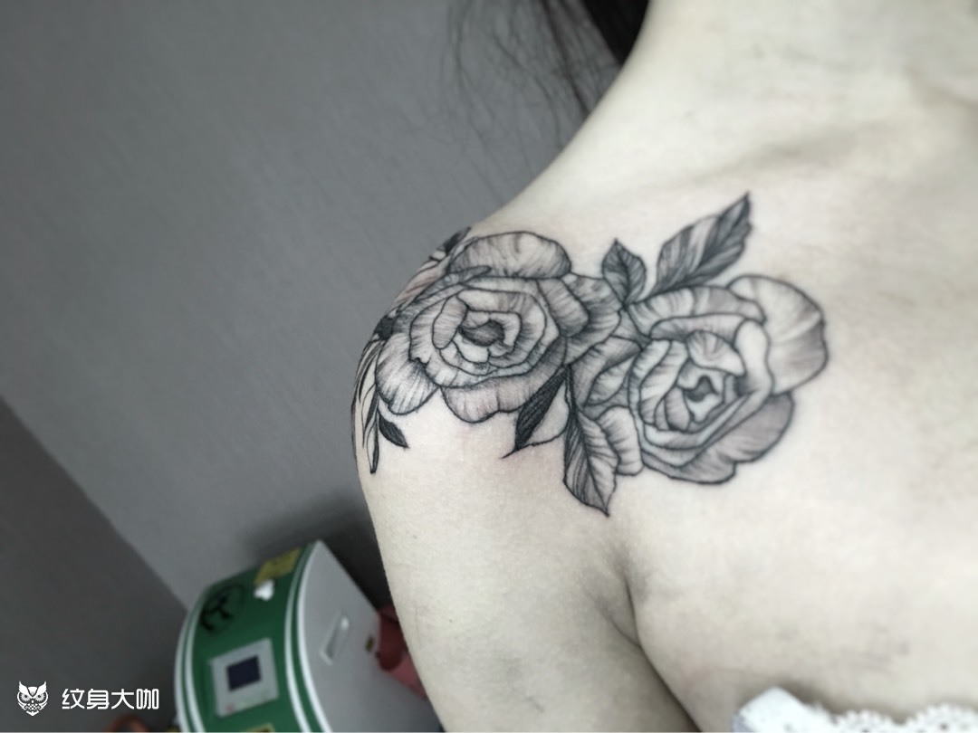 黑白线体玫瑰花_纹身图案手稿图片_尚鹿的纹身作品集