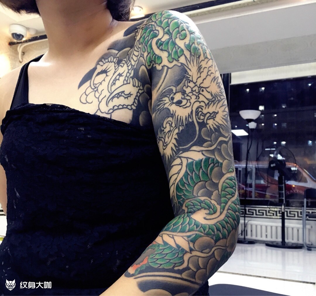 传统风格花臂龙