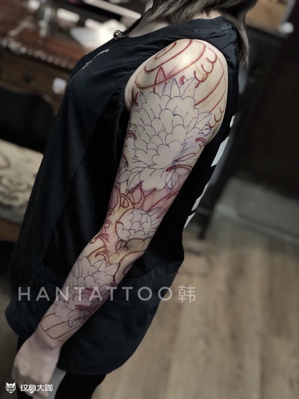 老传统牡丹花臂