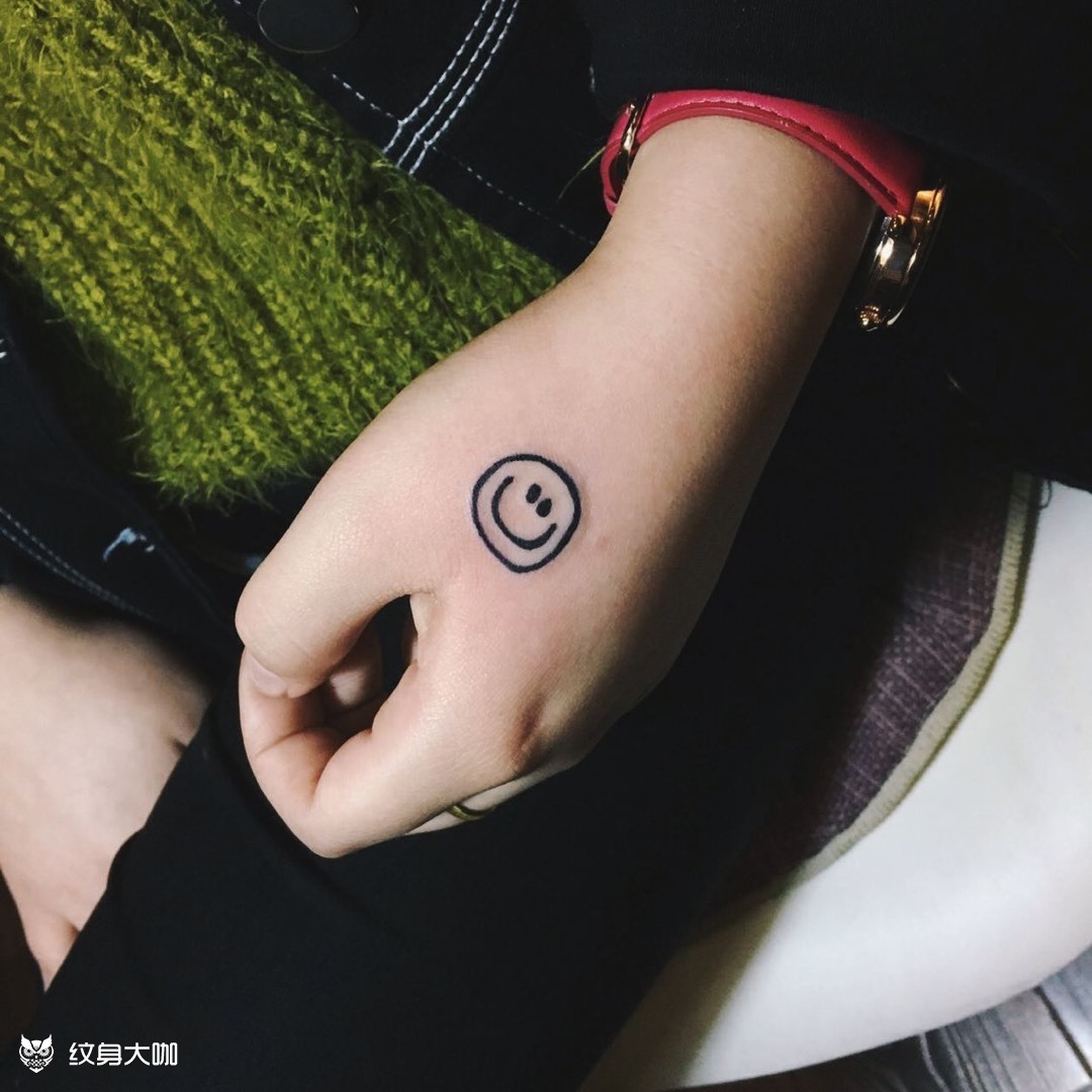 笑脸_纹身图案手稿图片_徐超的纹身作品集