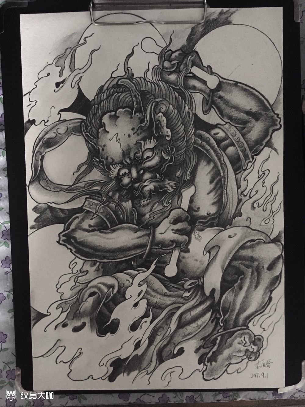 作品简介:临摹小尚老师的图…有错的地方希望大家点出来