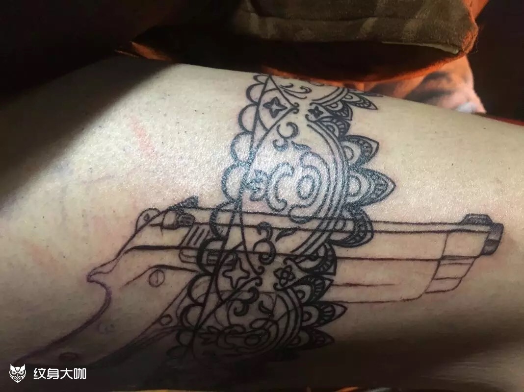 腿环蕾丝枪.未完成_纹身图案手稿图片_李春卫的纹身作品集