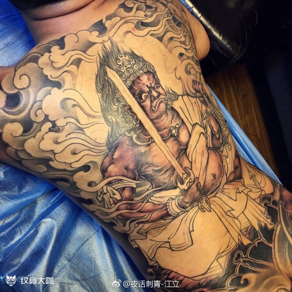 满背 未完_纹身图案手稿图片_江立的纹身作品集