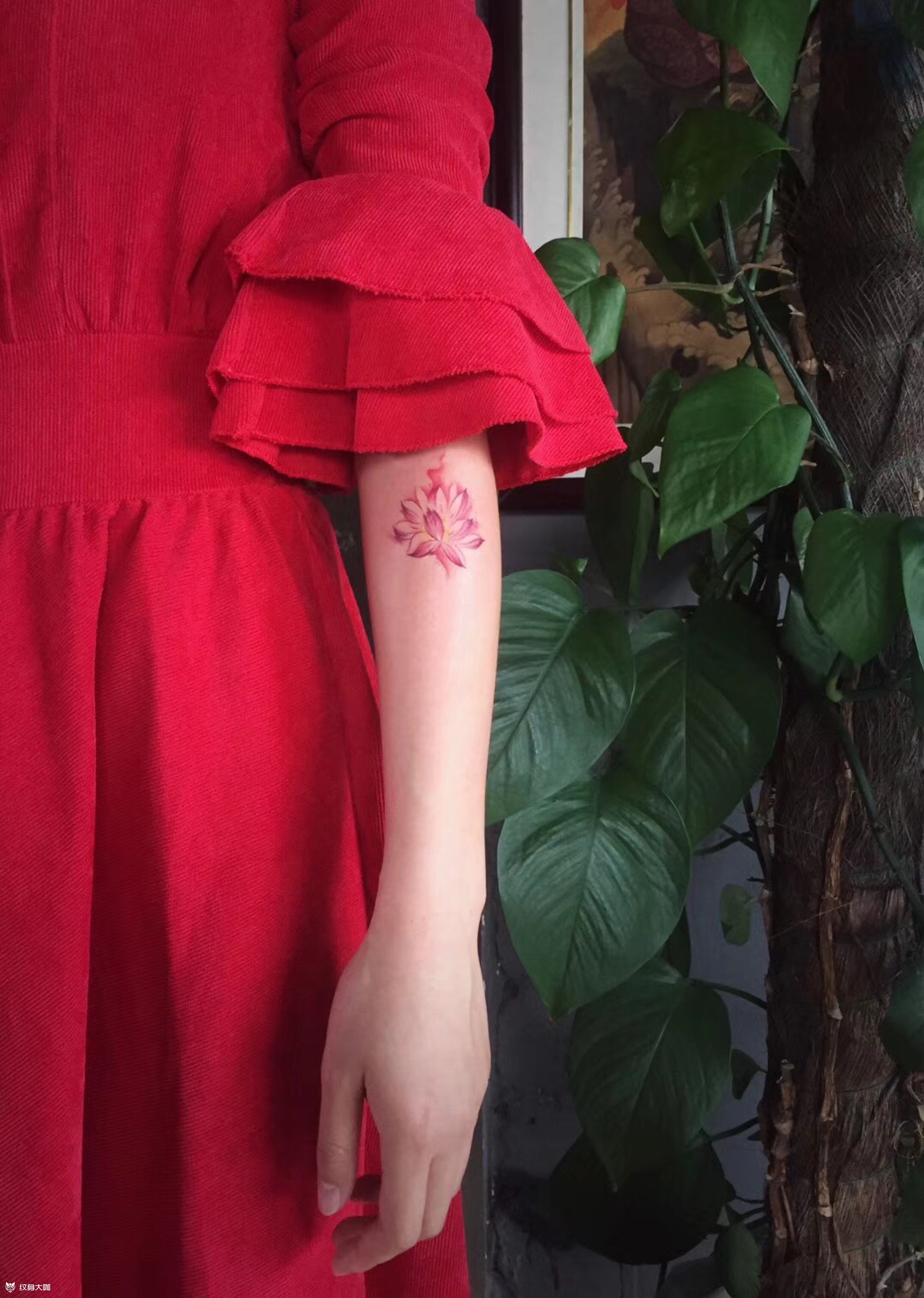 莲花_纹身图案手稿图片_玫瑰的纹身作品集