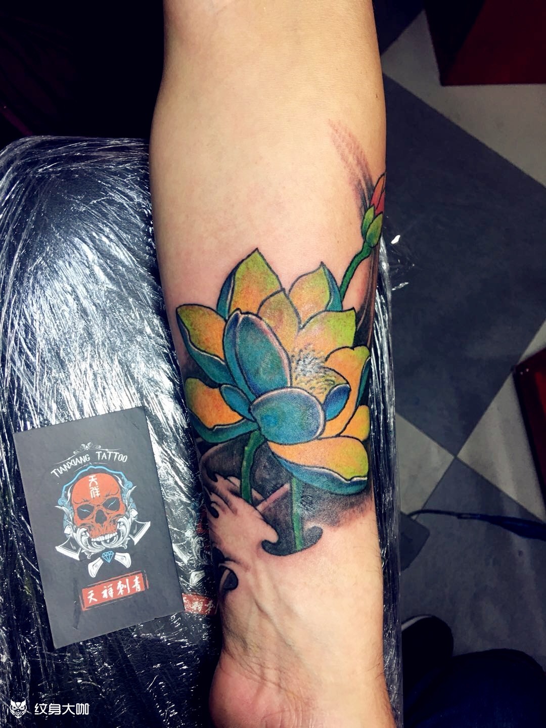 荷花遮盖烟疤_纹身图案手稿图片_天祥的纹身作品集