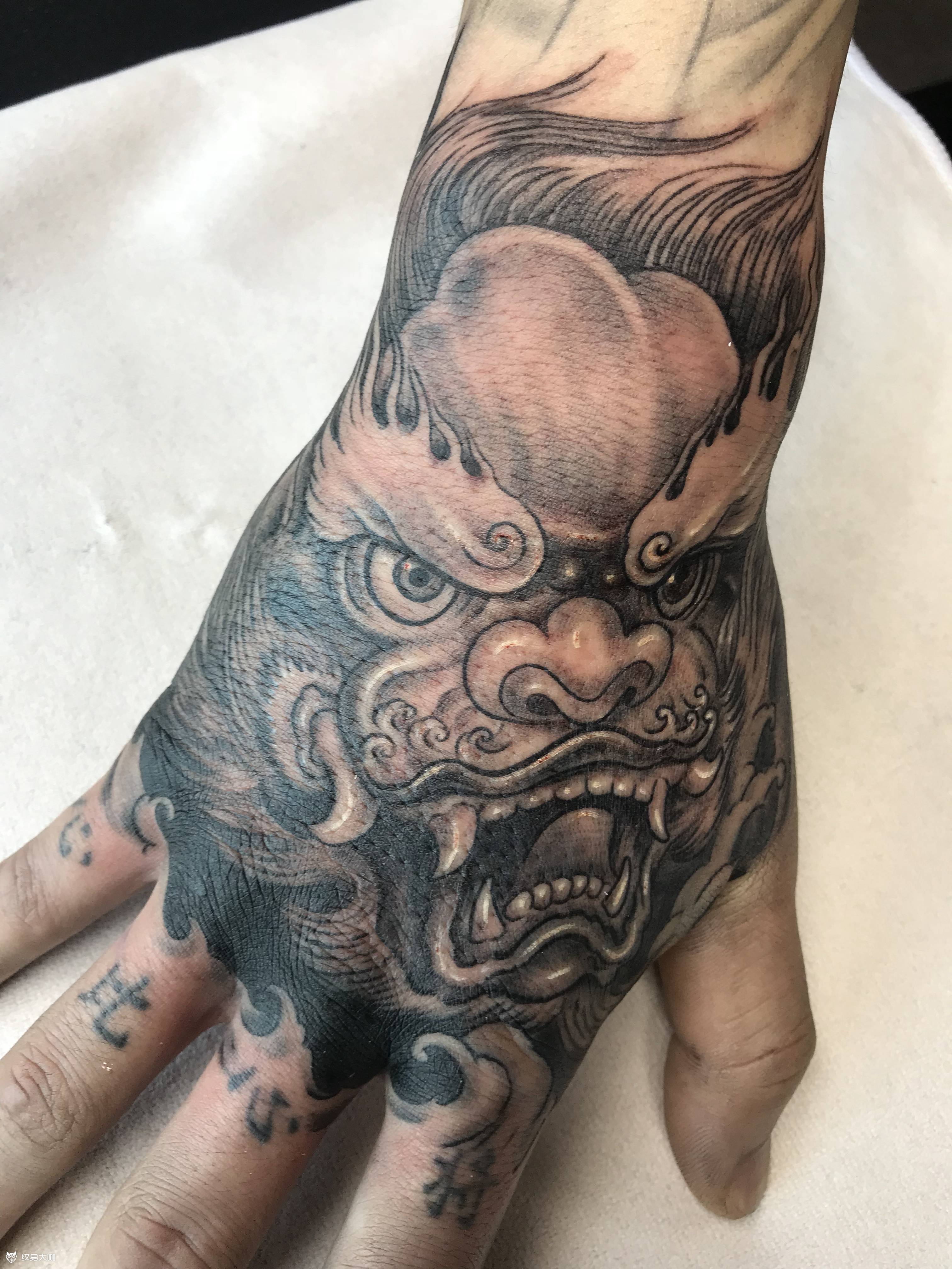 唐狮_纹身图案手稿图片_何柏胜的纹身作品集