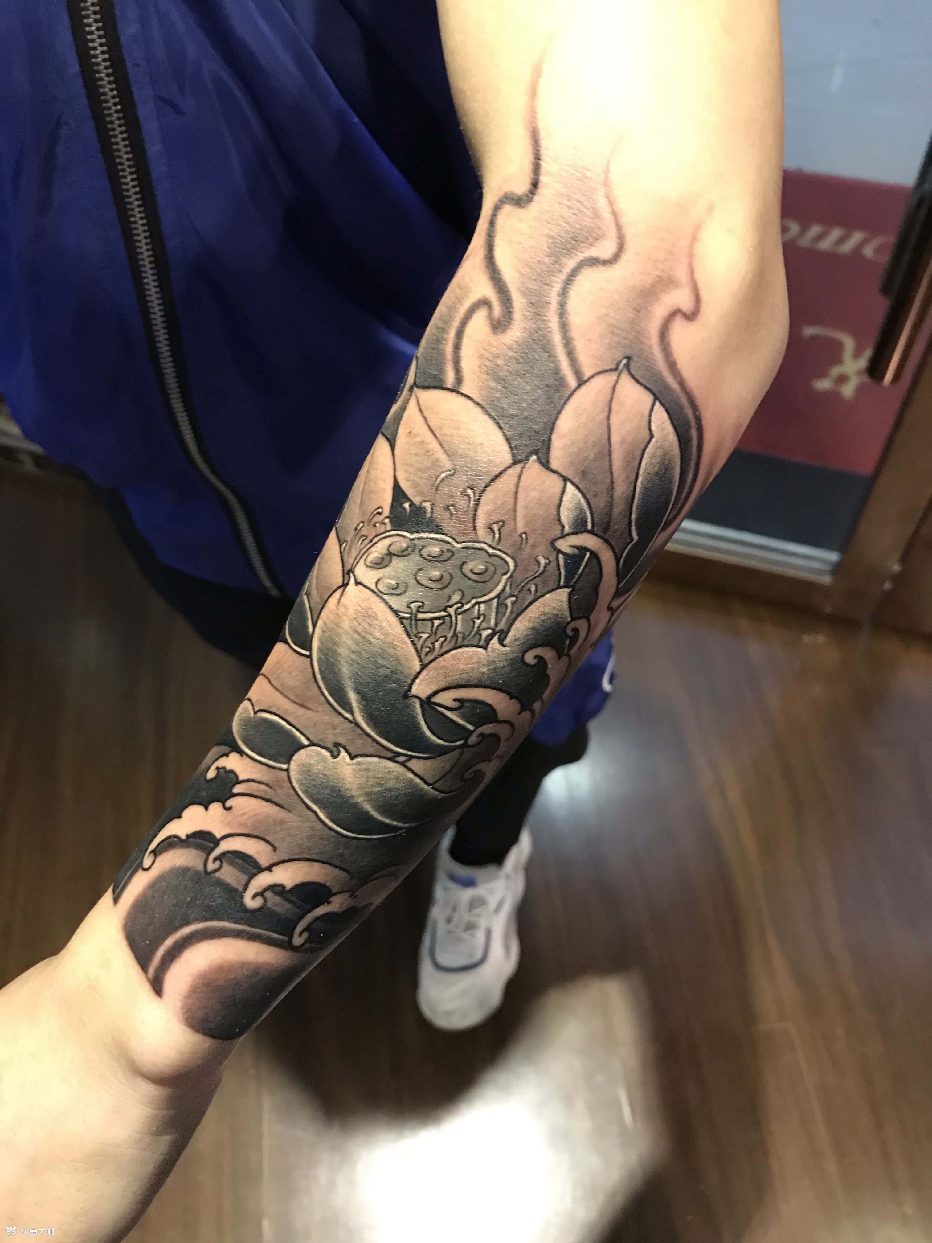 荷花_纹身图案手稿图片_针匠的纹身作品集