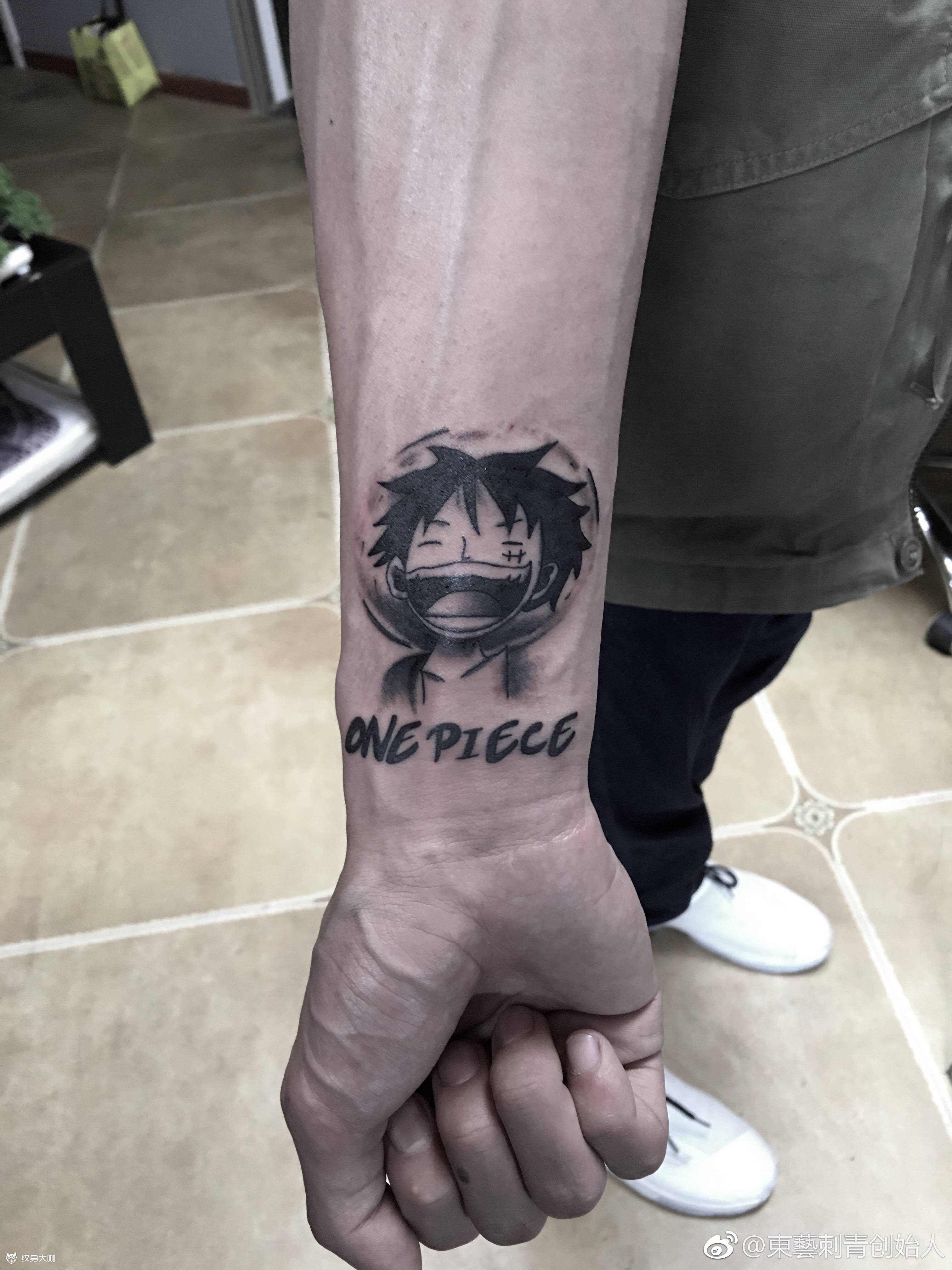 路飞_纹身图案手稿图片_东艺创始人的纹身作品集