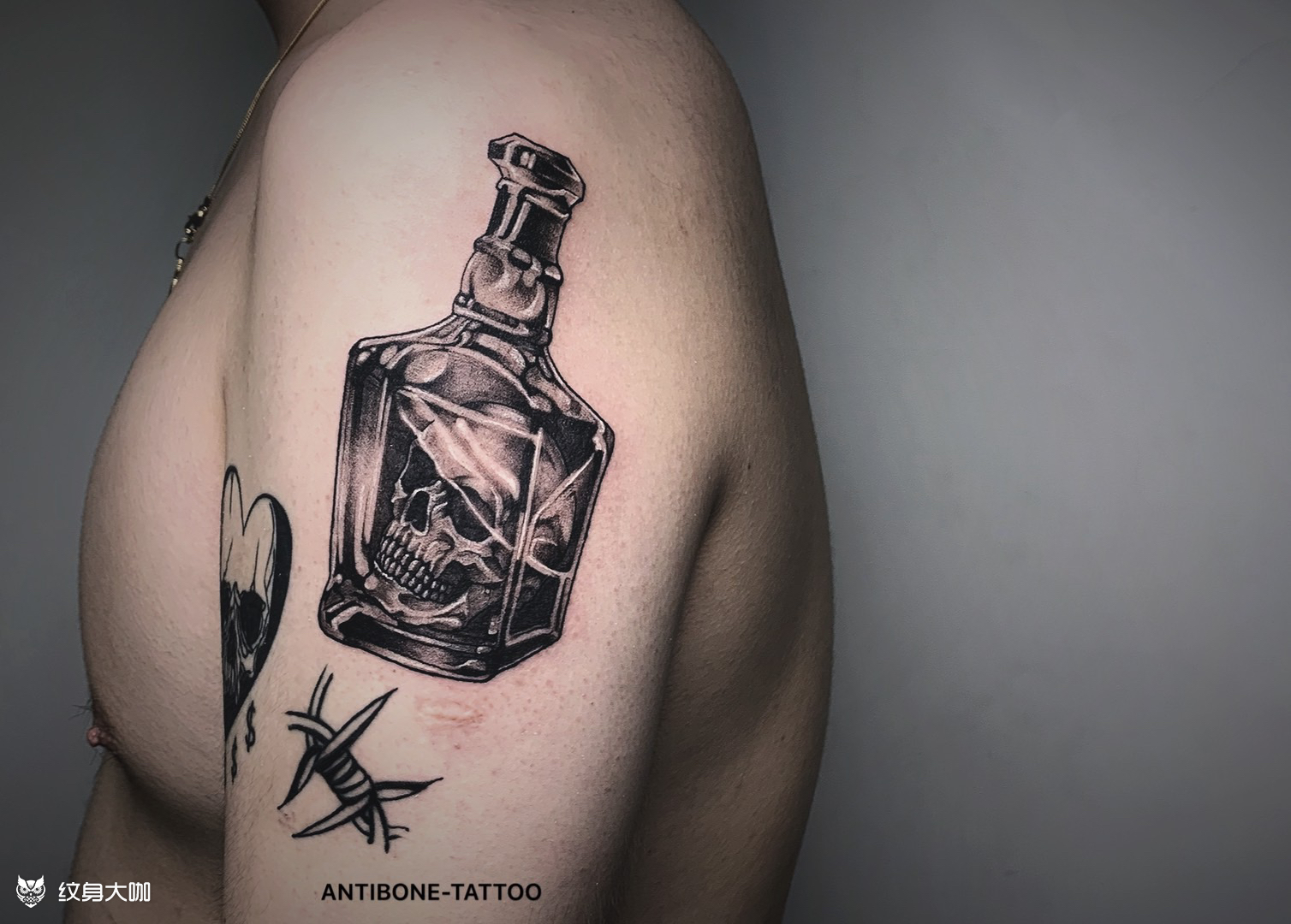酒瓶#_纹身图案手稿图片_lee的纹身作品集