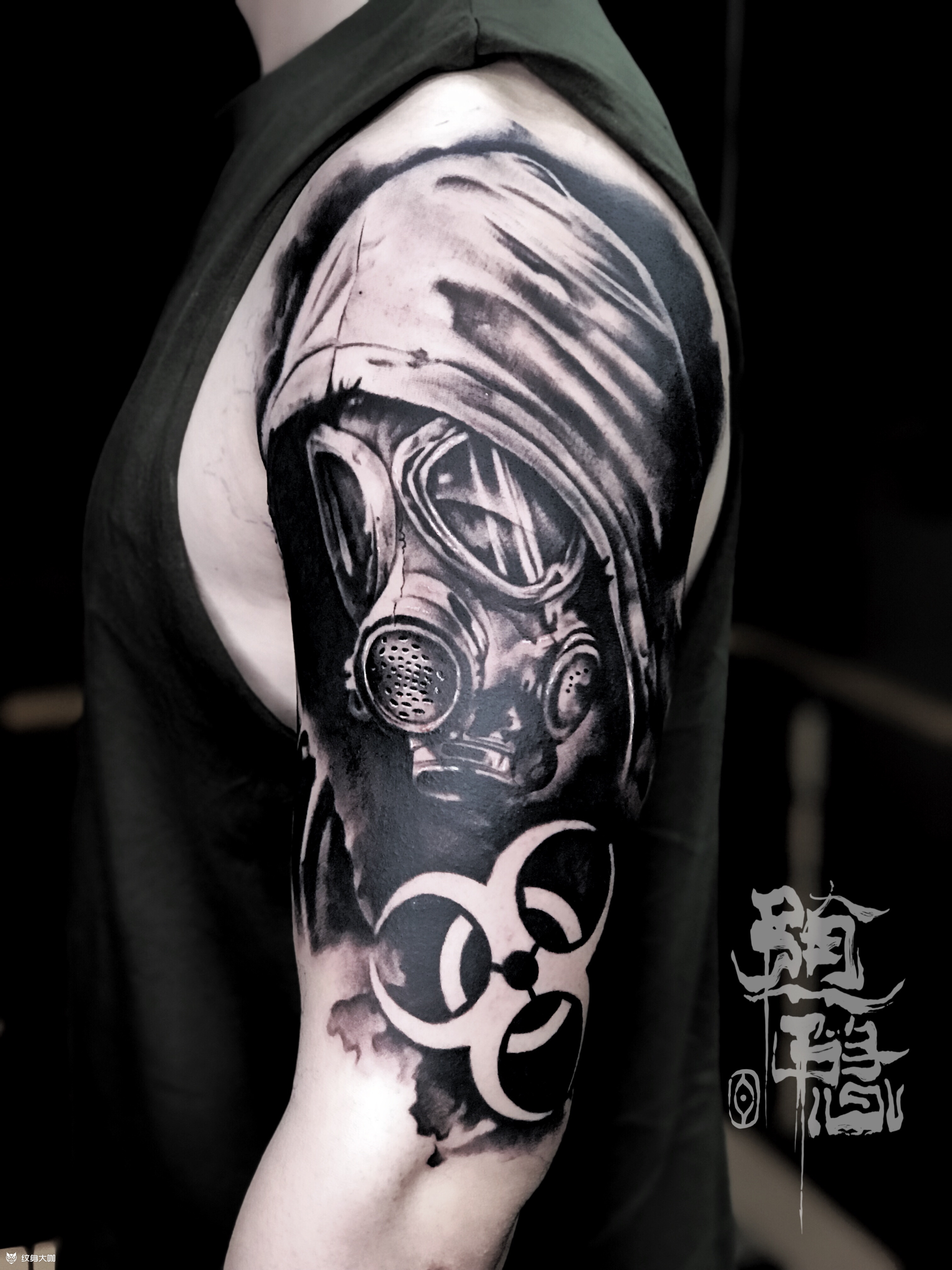 大臂防毒面具_纹身图案手稿图片_陈洋的纹身作品集