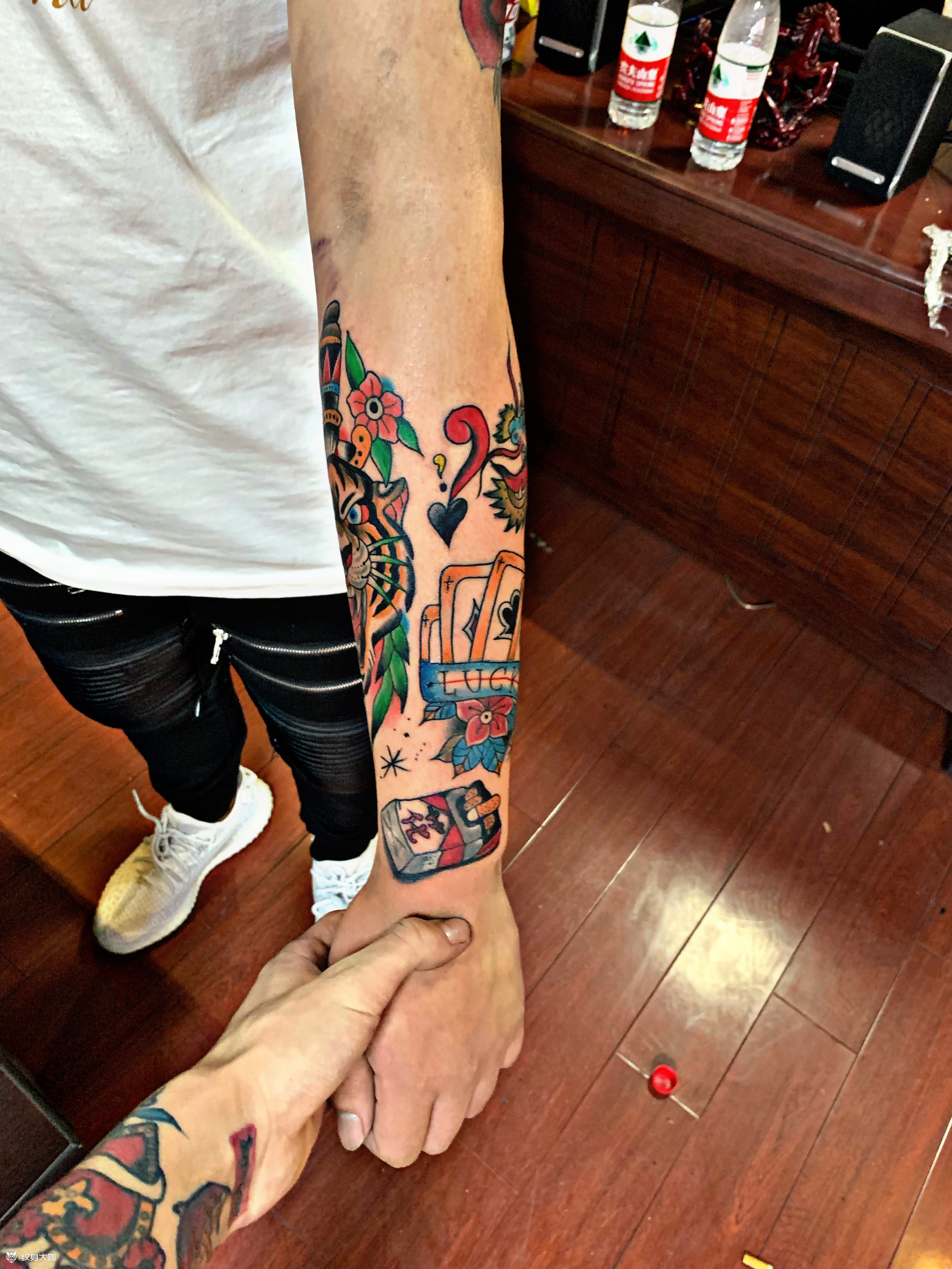 oldschool半臂_纹身图案手稿图片_张佳琦的纹身作品集