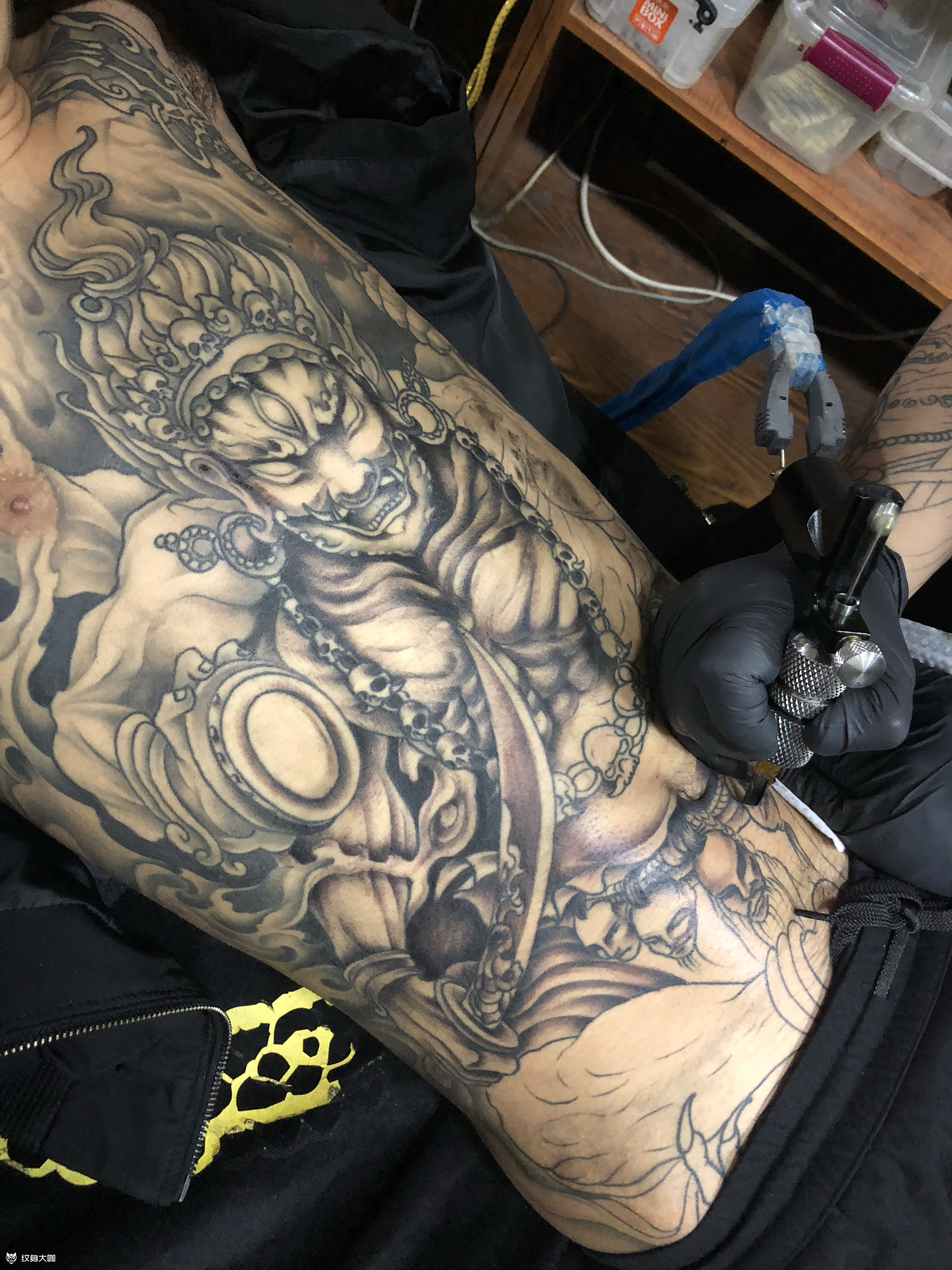 大黑天一点一点完成吧,面积太_纹身吧社区 - 纹身大咖