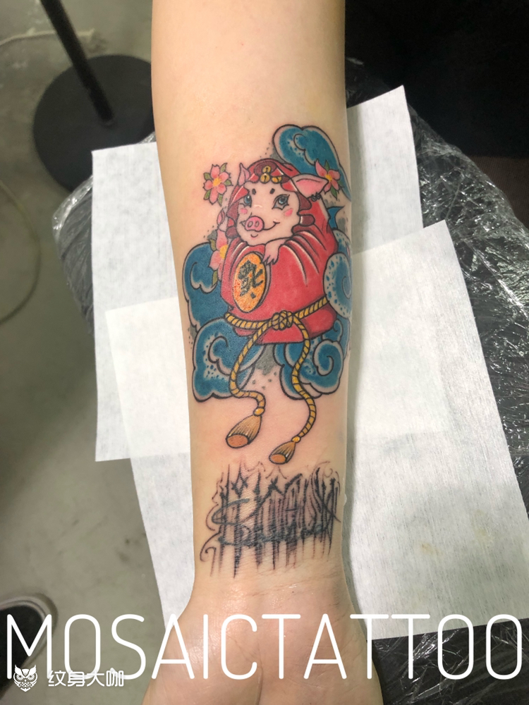 猪蛋蛋_纹身图案手稿图片_mosaicink的纹身作品集