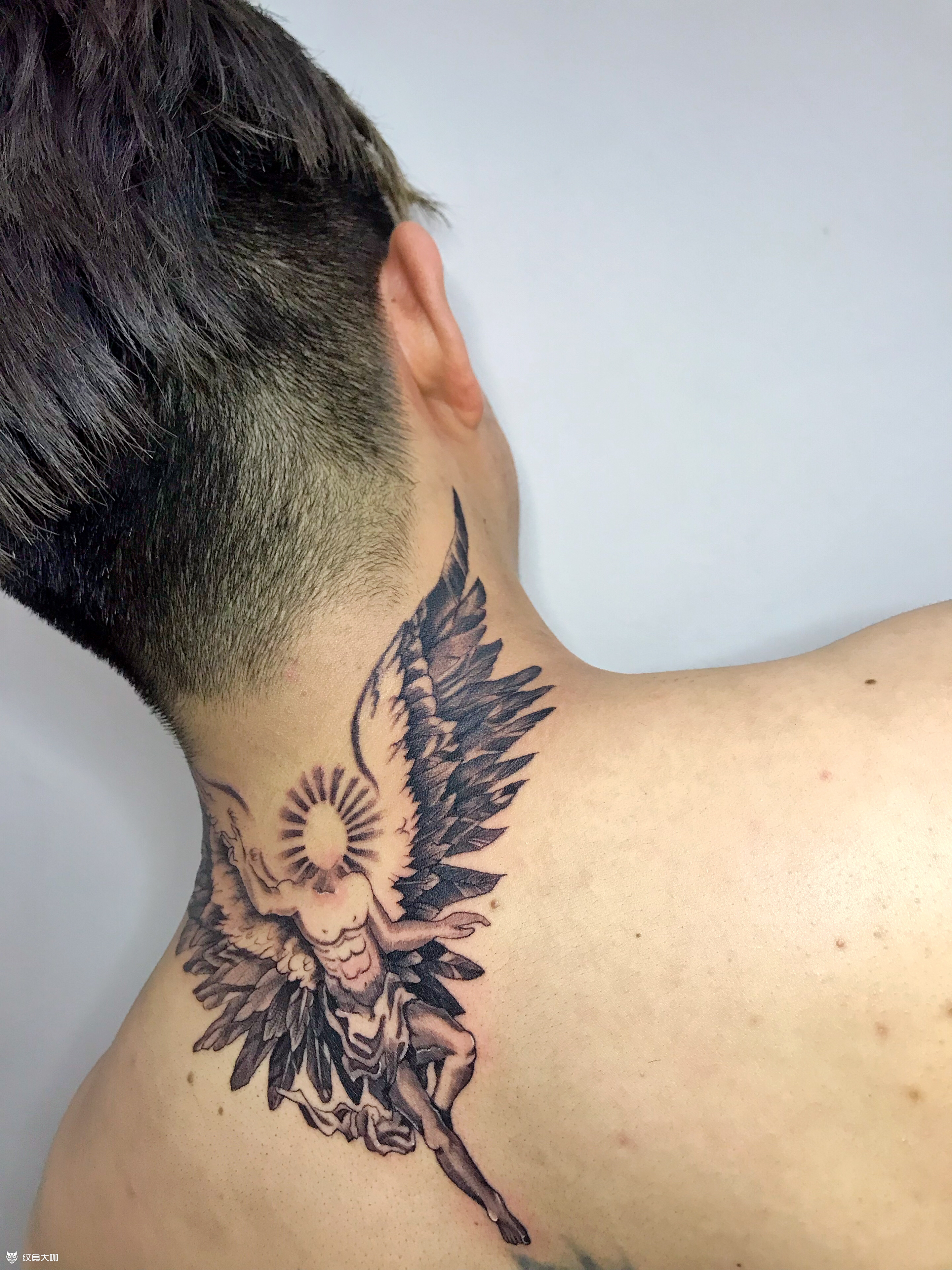 权志龙同款炽天使_纹身图案手稿图片_阿疯的纹身作品集