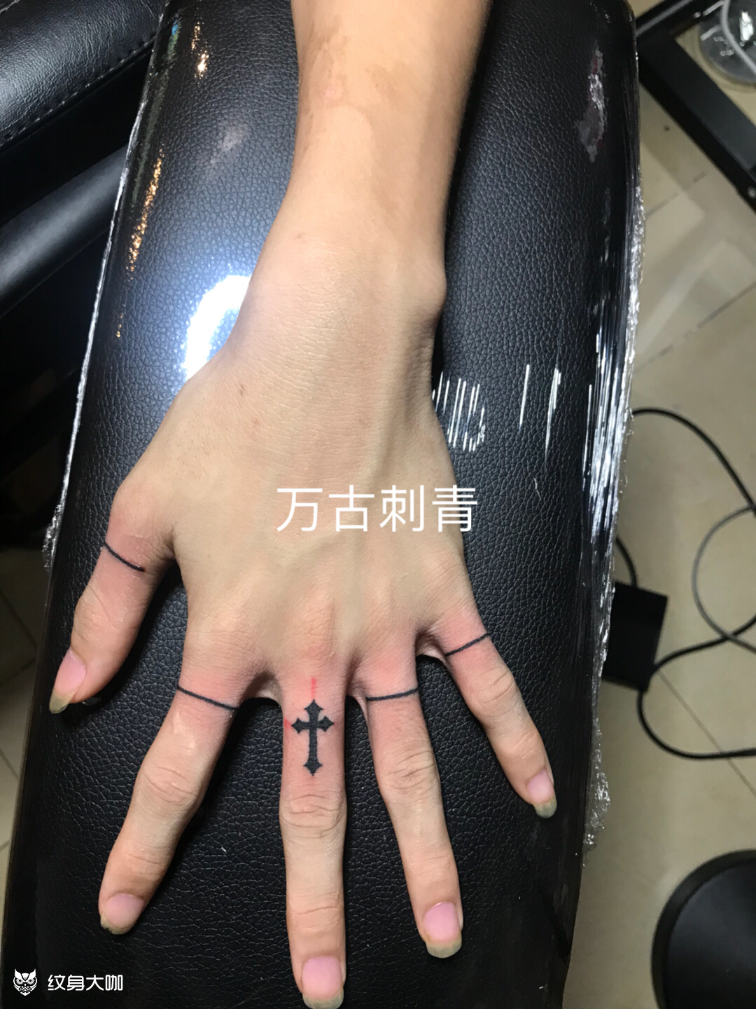 手指纹身长方形图片