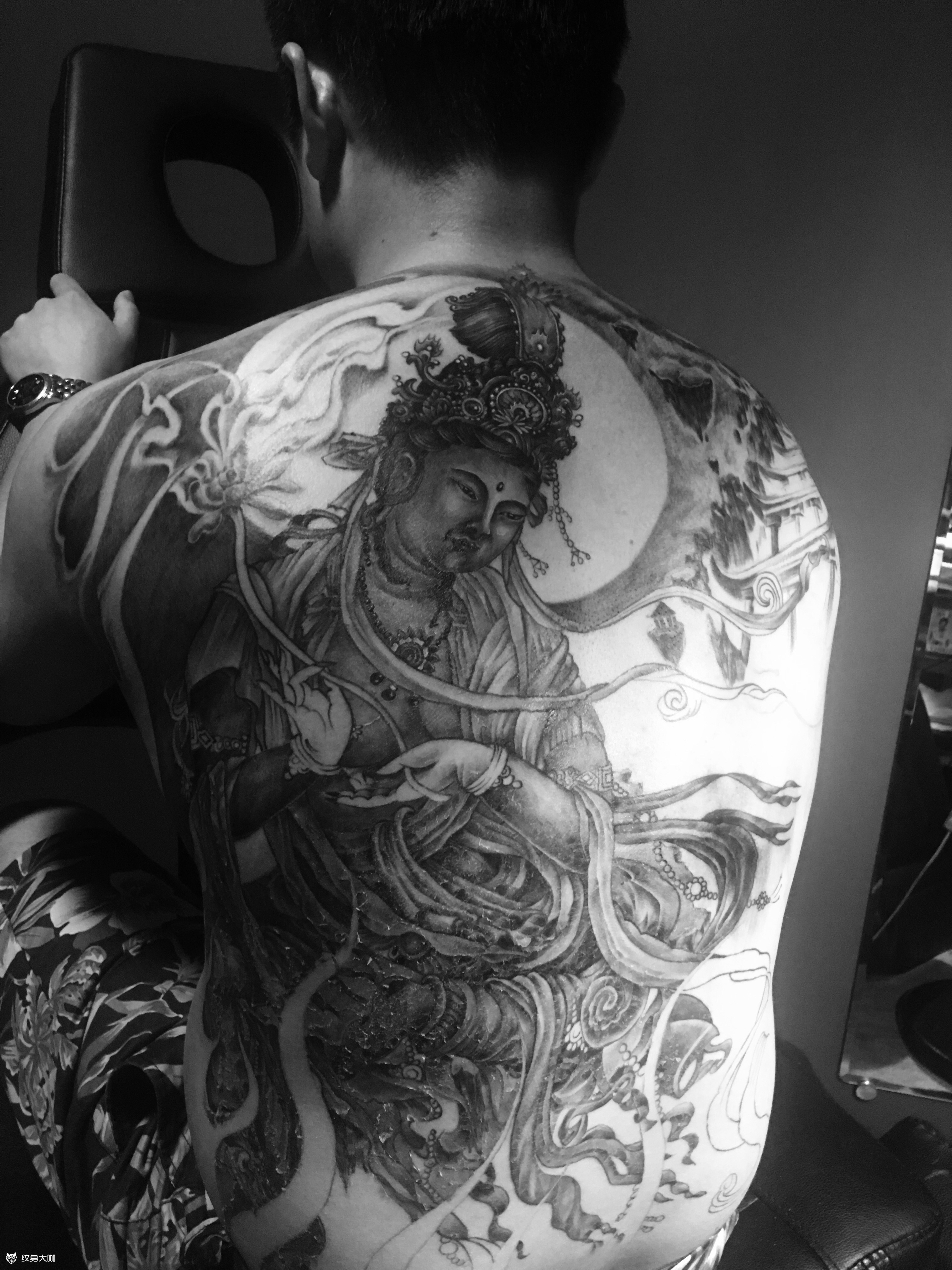满背 菩萨 未完成作品_纹身图案手稿图片_米森的纹身作品集