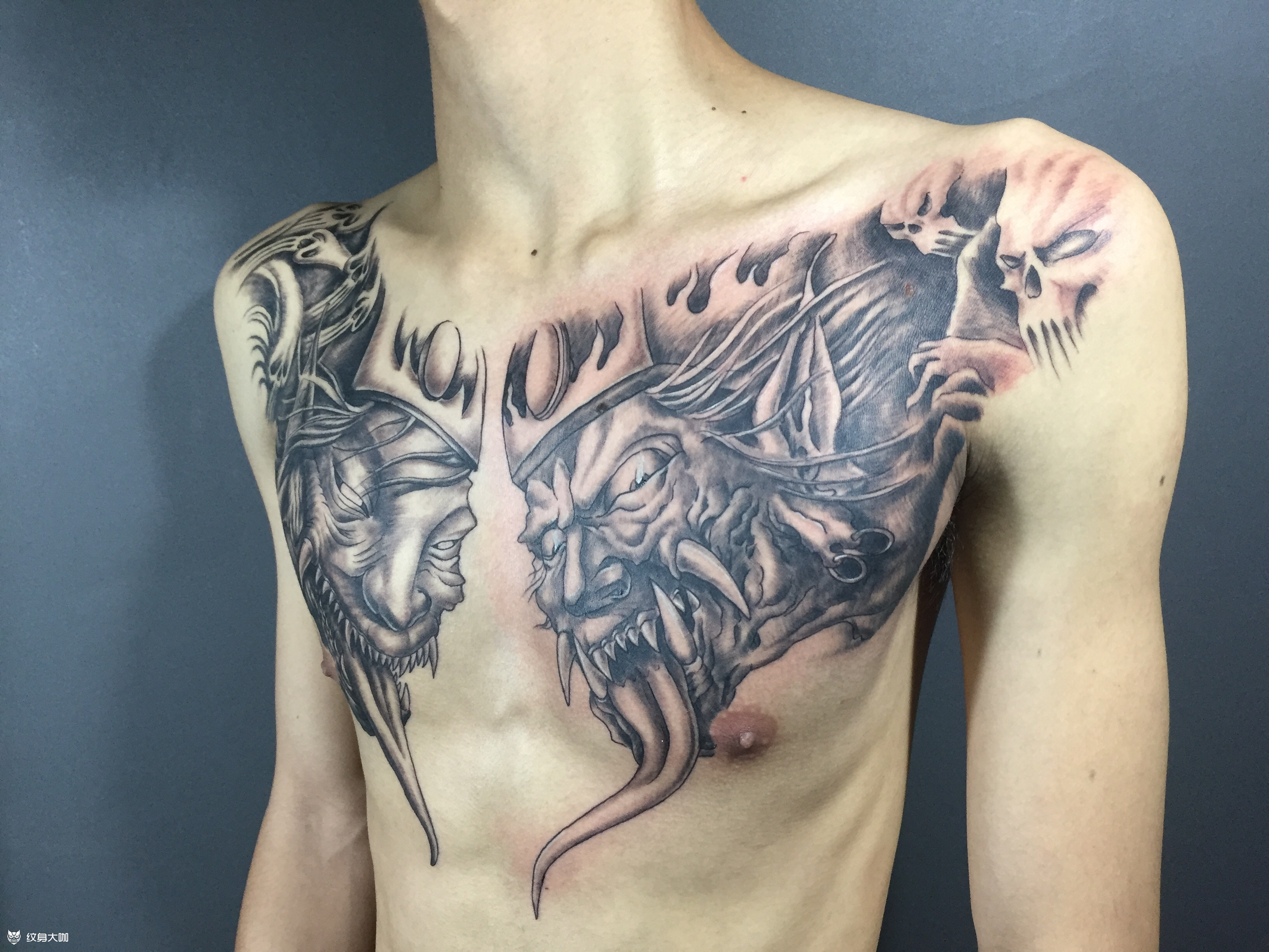 黑白无常花胸客人来的次数分三_纹身吧社区 - 纹身大咖