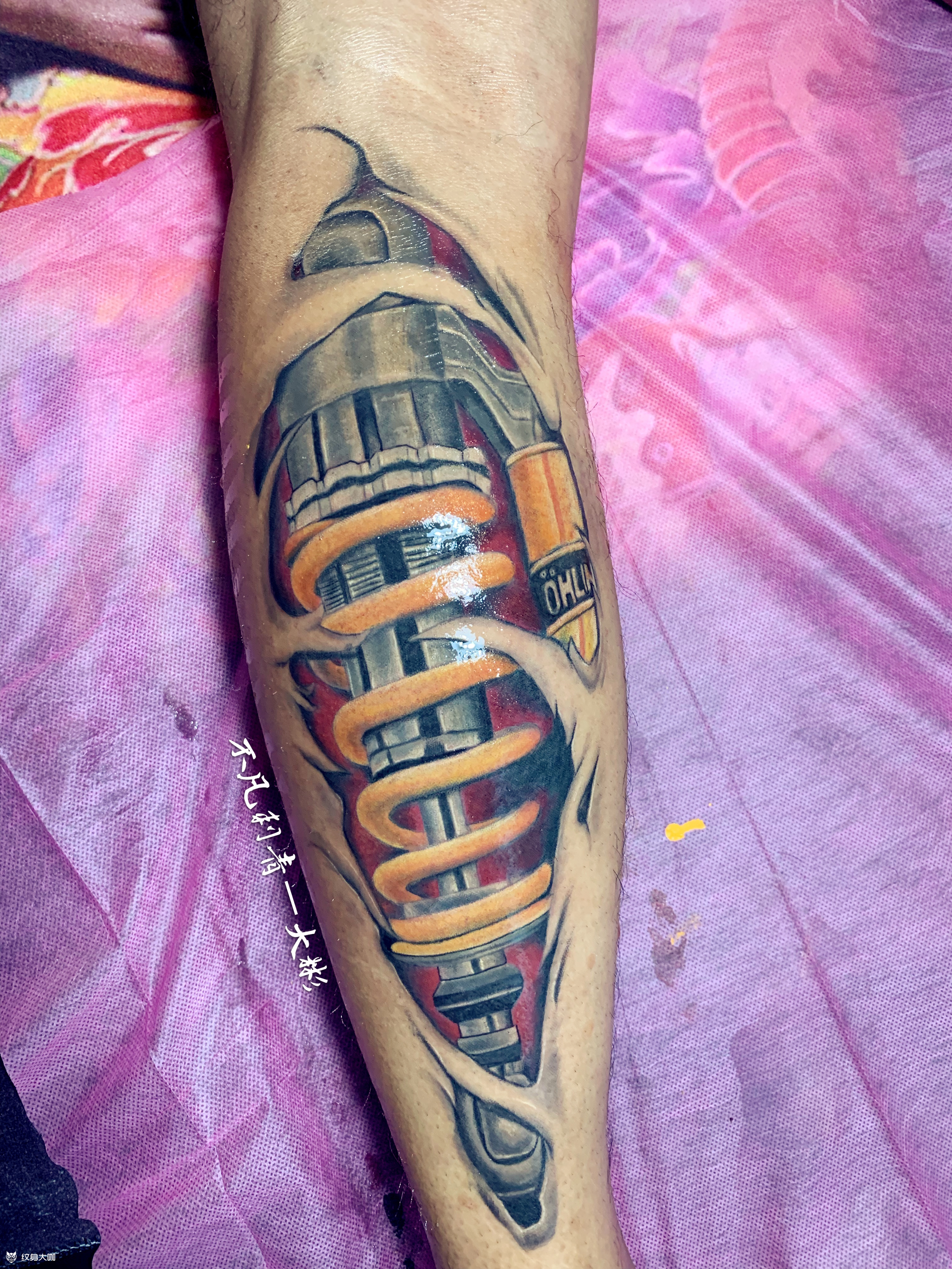 弹簧减震器欧林斯减震器,纯手_纹身吧社区 - 纹身大咖