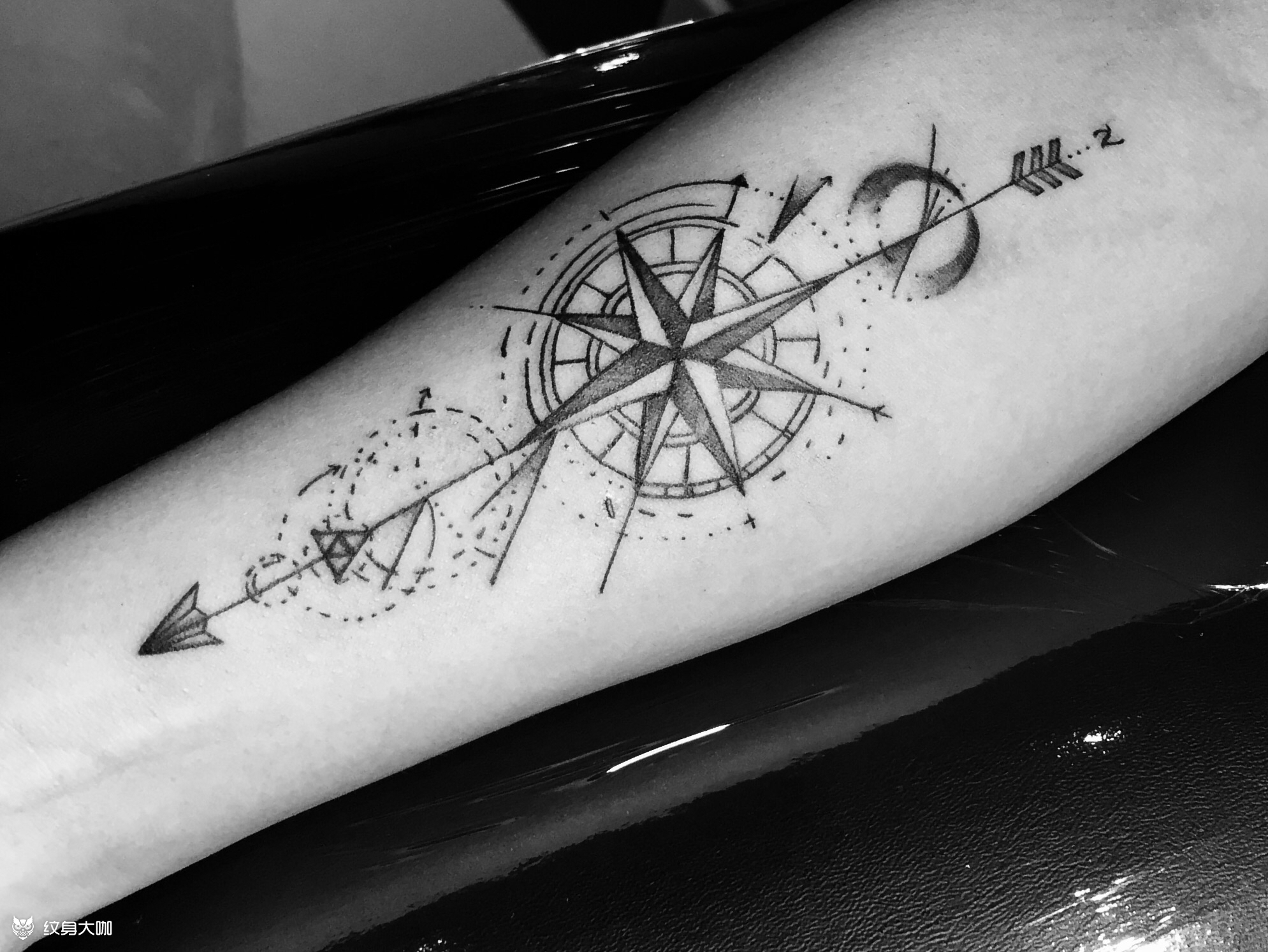 几何罗盘_纹身图案手稿图片_greyson的纹身作品集