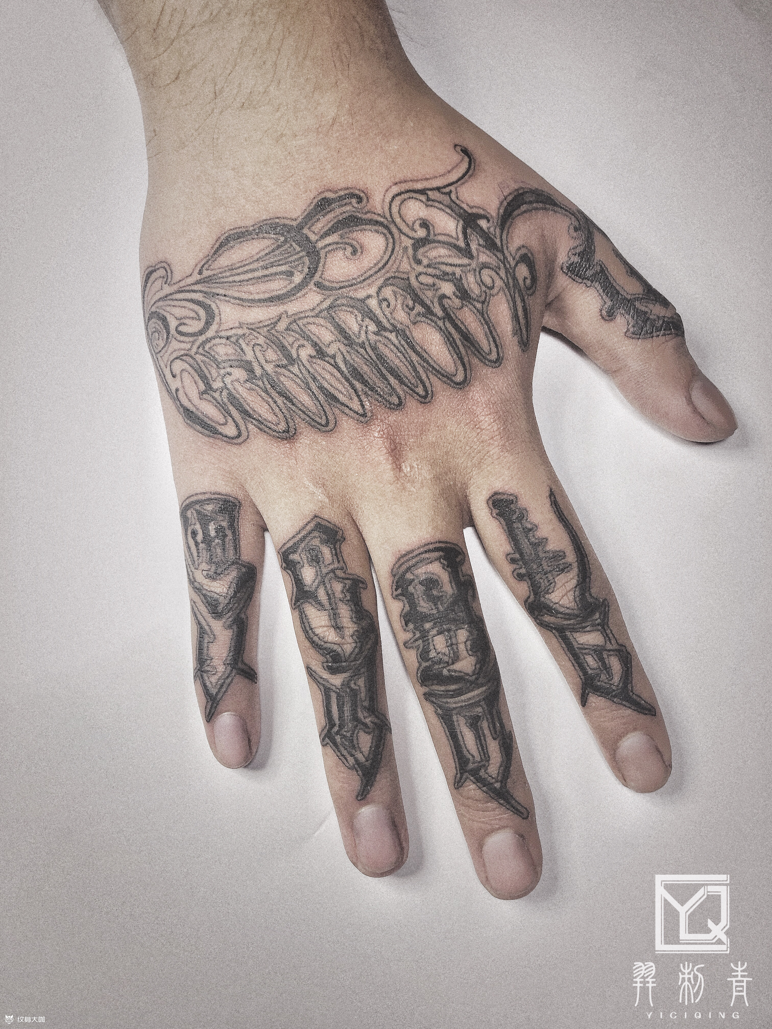 奇卡诺花体手背_纹身图案手稿图片_王浩的纹身作品集