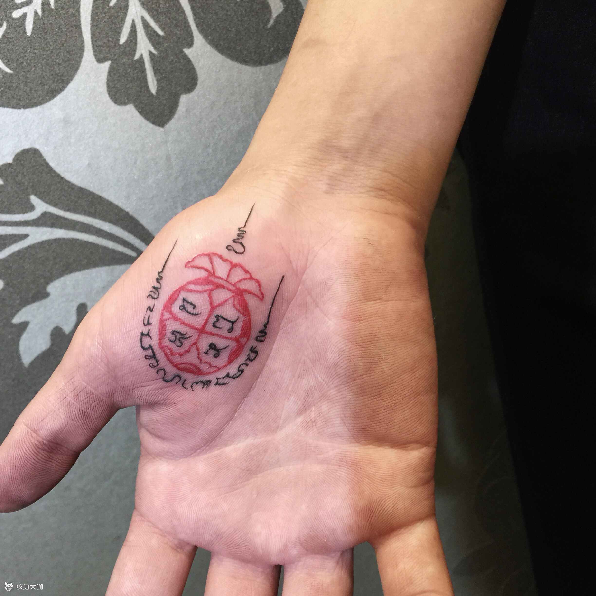 钱袋_纹身图案手稿图片_叶子的纹身作品集