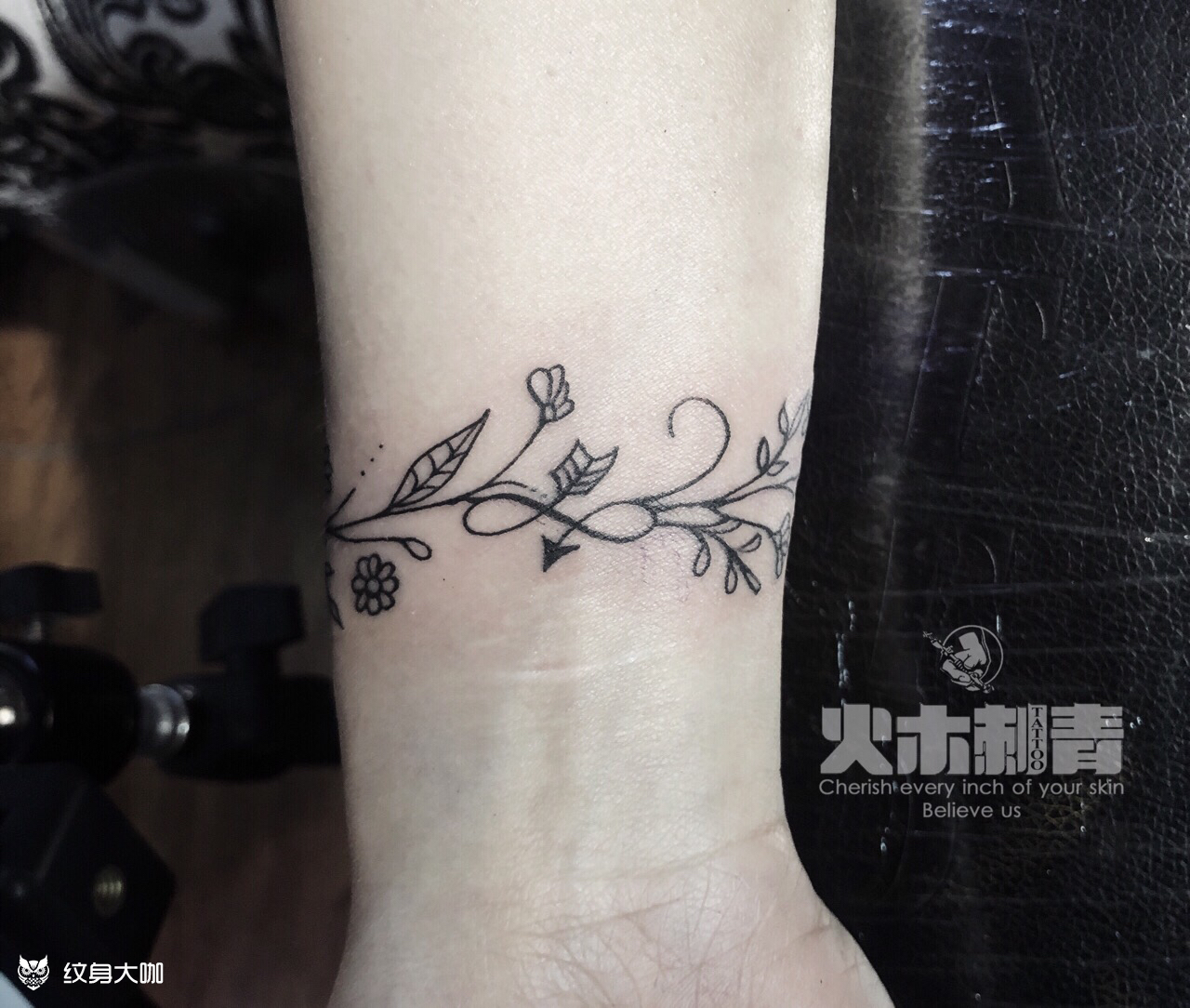 手腕花环_纹身图案手稿图片_胖花的纹身作品集