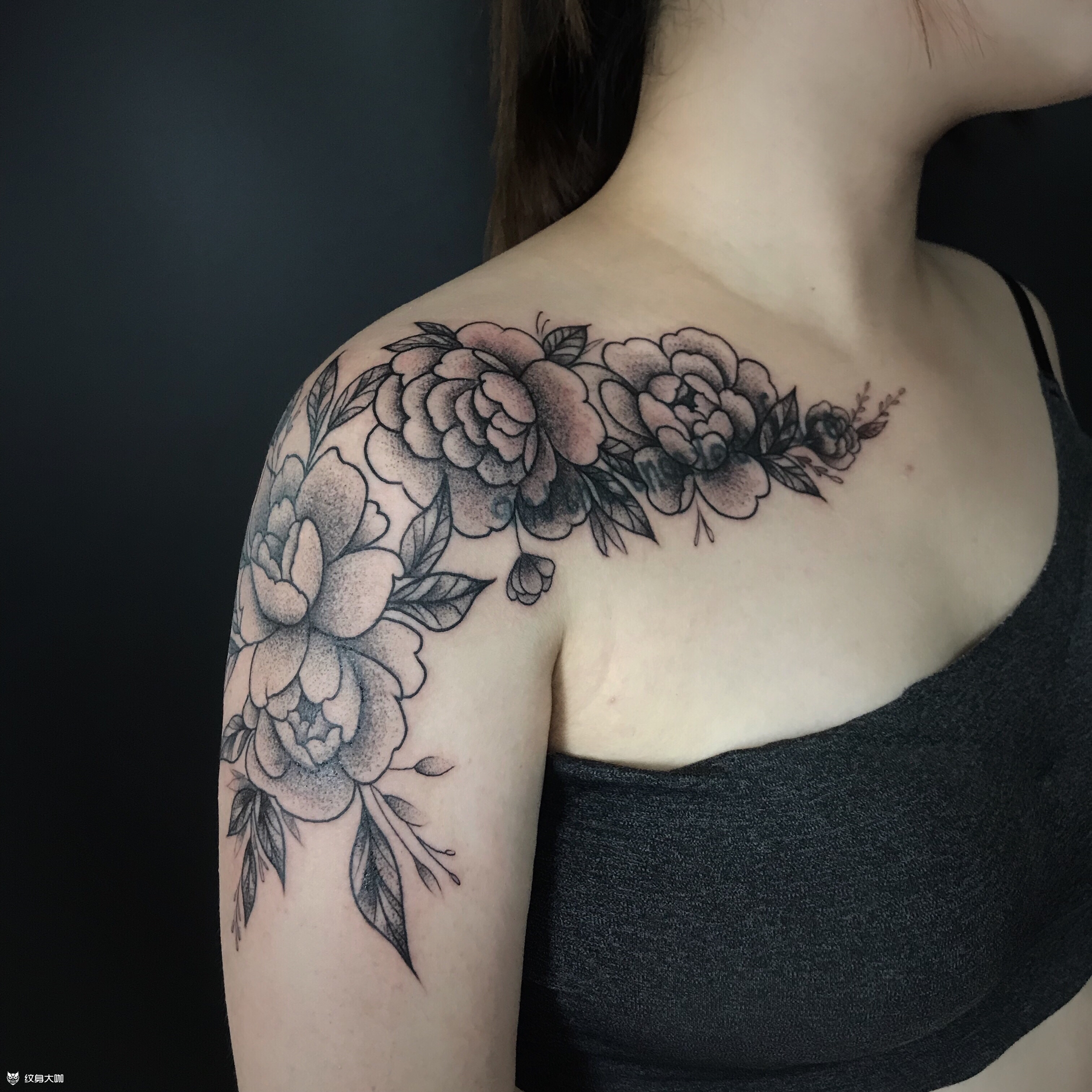 素花遮盖旧纹身