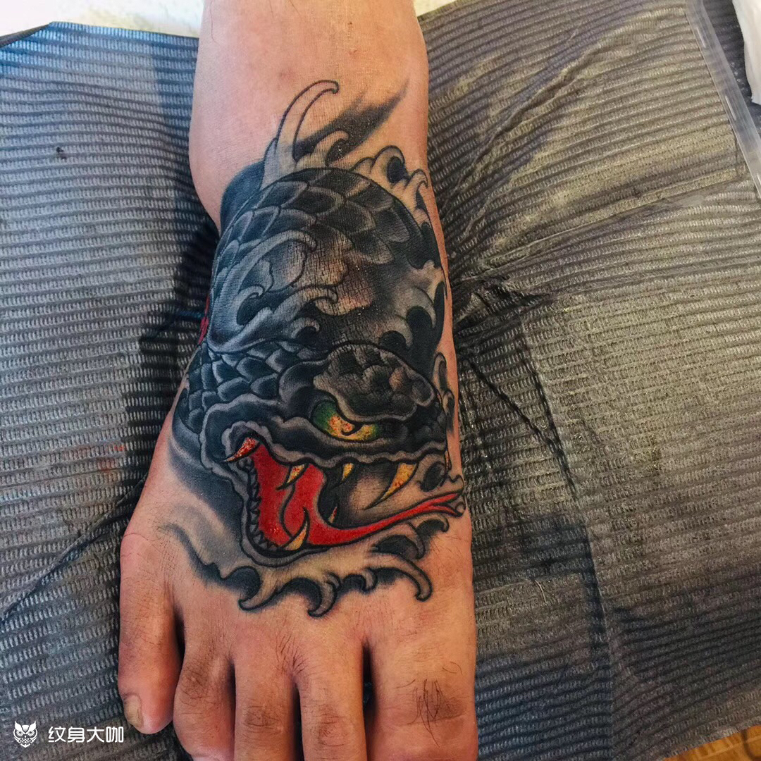 招财蛇_纹身图案手稿图片_twtattooht的纹身作品集