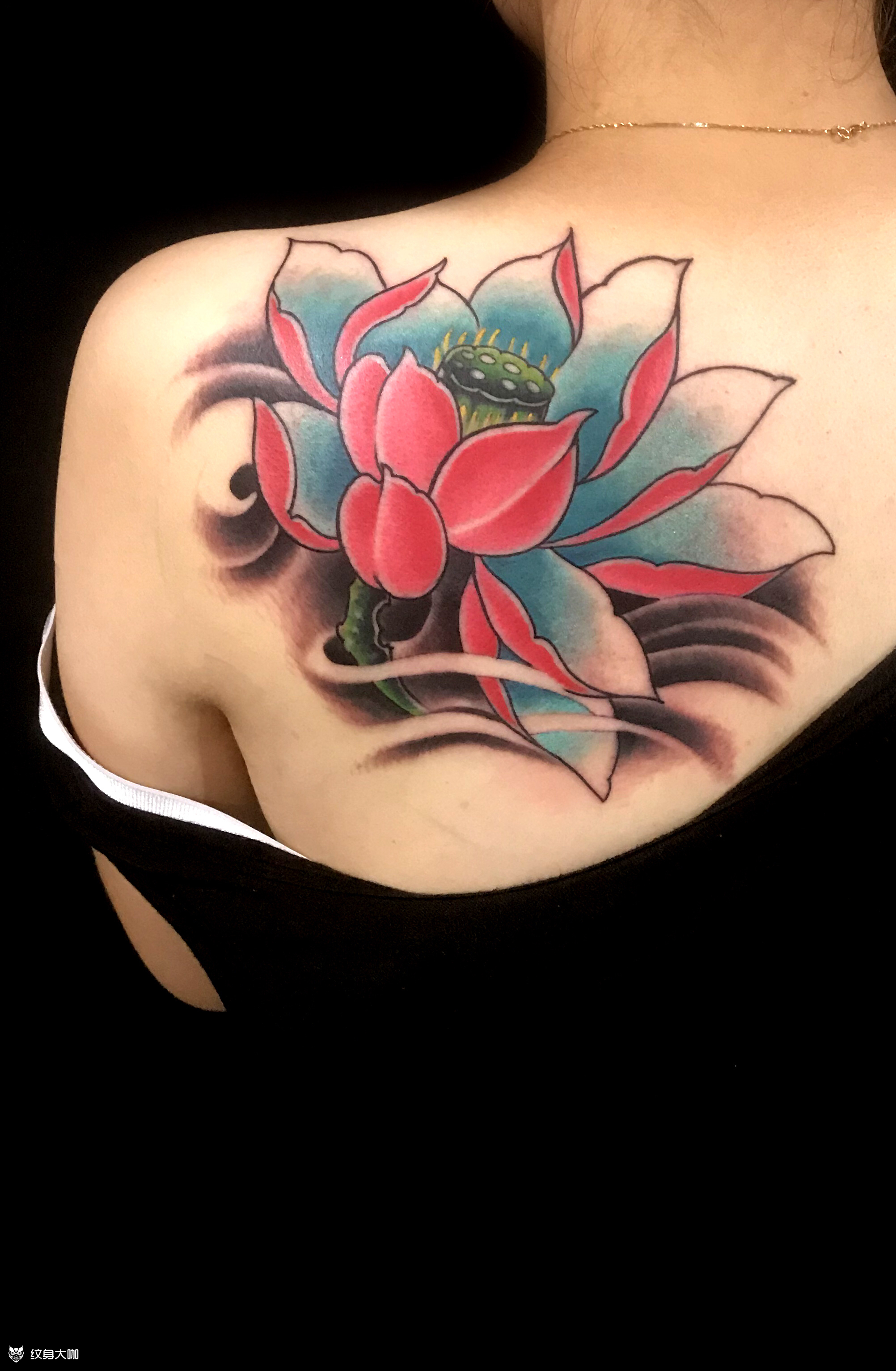 荷花_纹身图案手稿图片_叫我辉哥就好的纹身作品集
