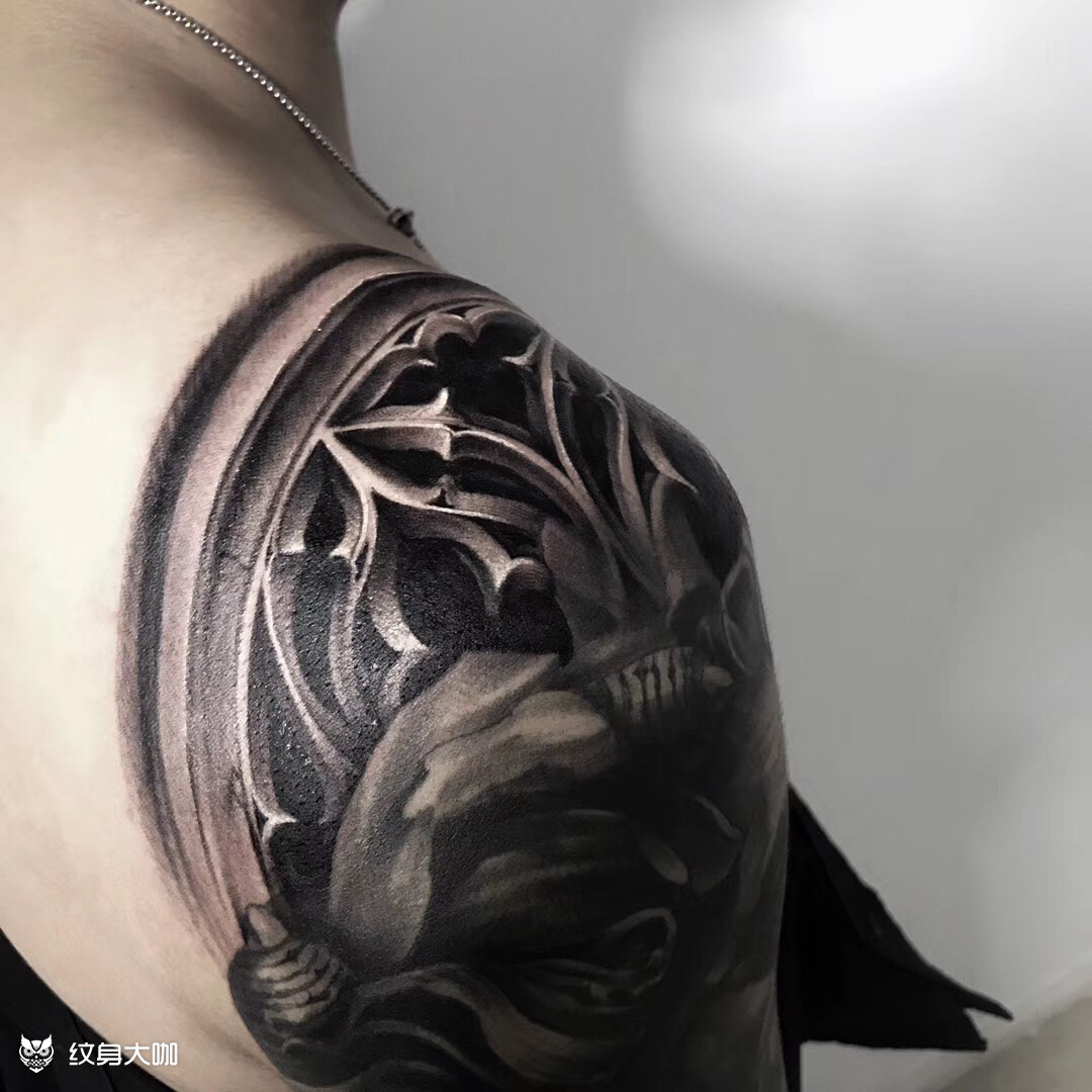 肩部手臂欧美写实窗花花臂欧美肩部添加,窗花简介:independent