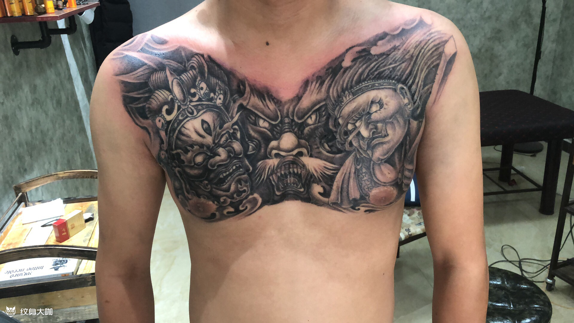 花胸_纹身图案手稿图片_朱月发的纹身作品集