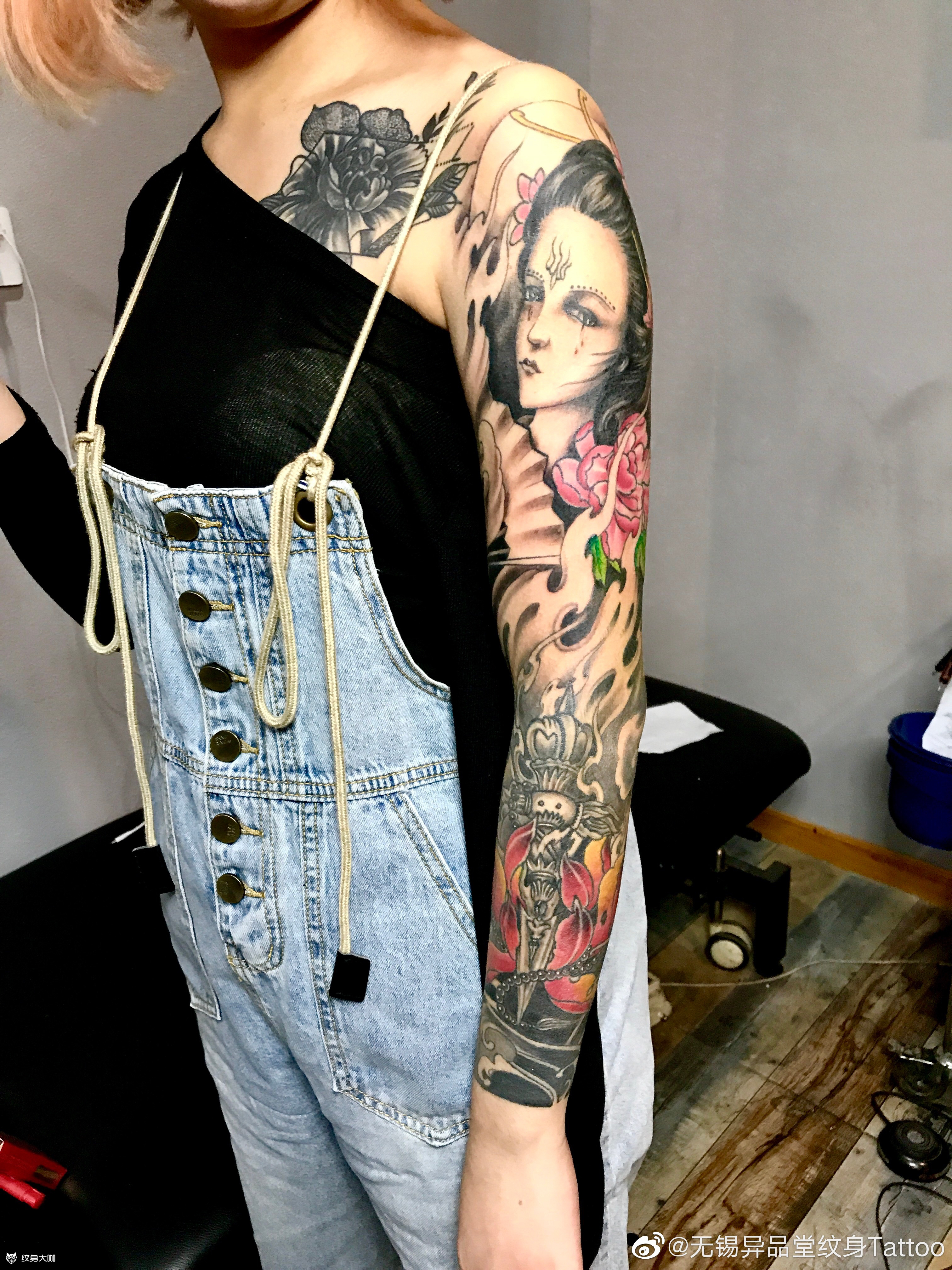 花臂客人之前在手腕处做过一个_纹身吧社区 - 纹身大咖