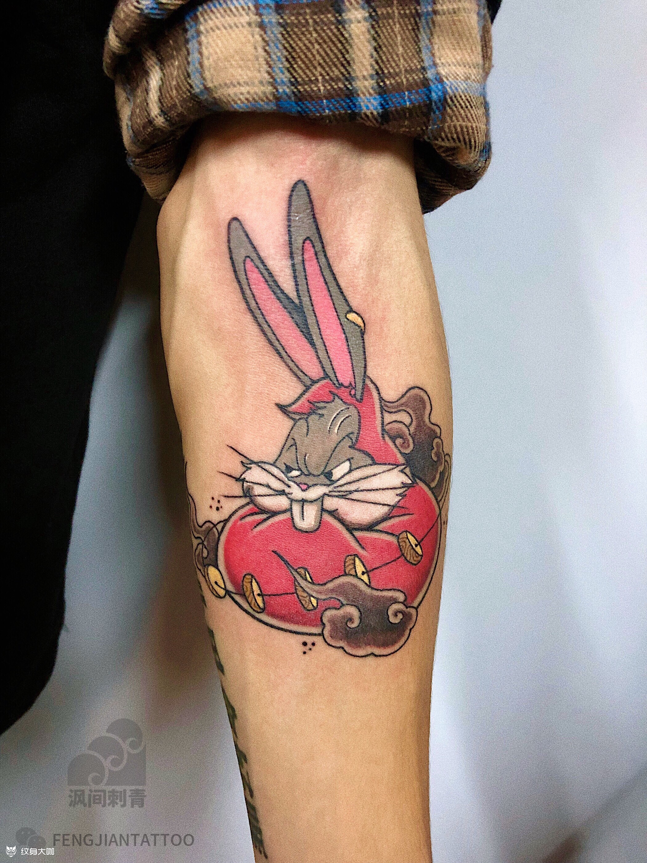 兔八哥达摩蛋 腰缠万贯_纹身图案手稿图片_沨间的纹身作品集