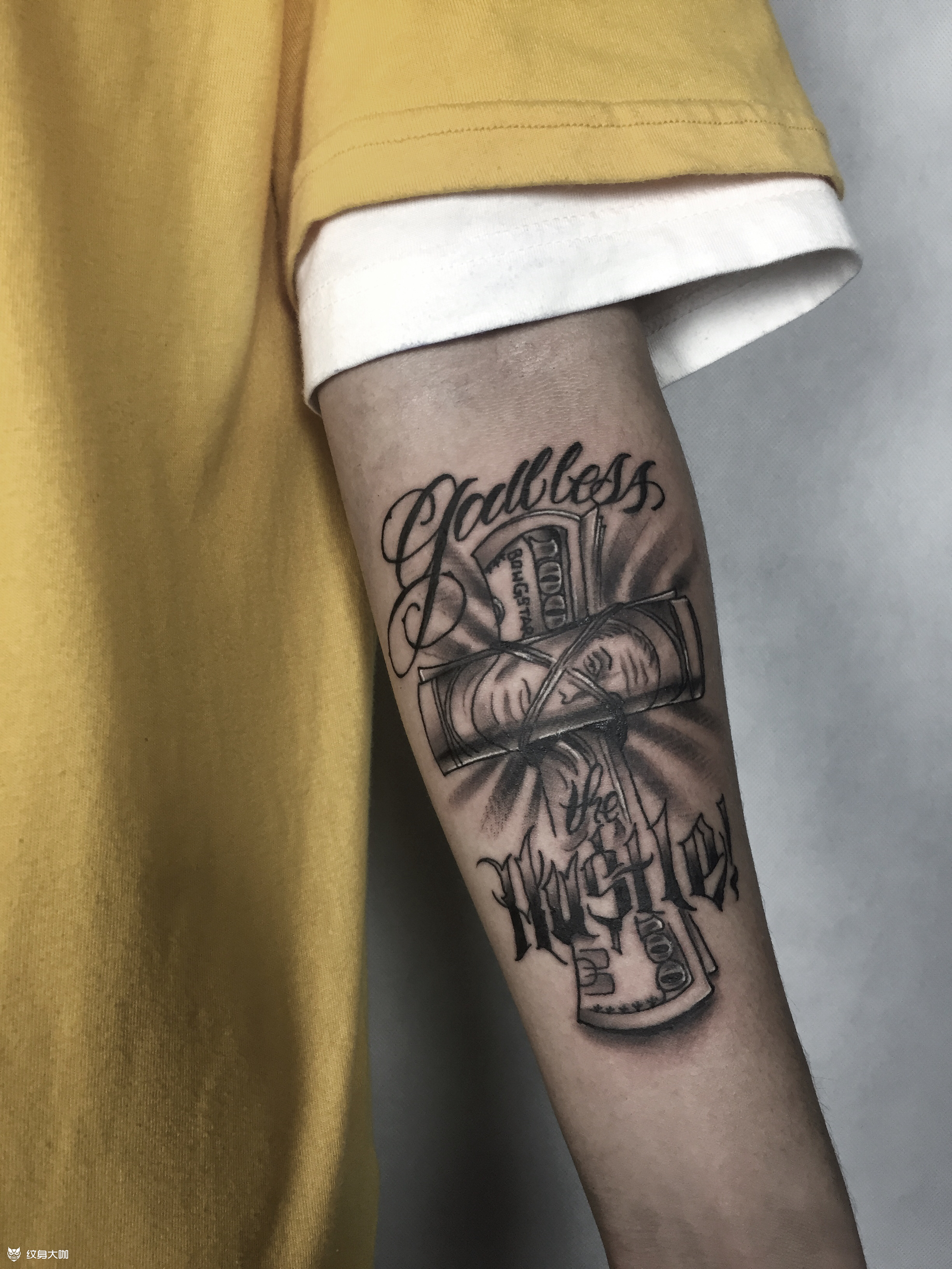 美元十字架_纹身图案手稿图片_ 浊的纹身作品集