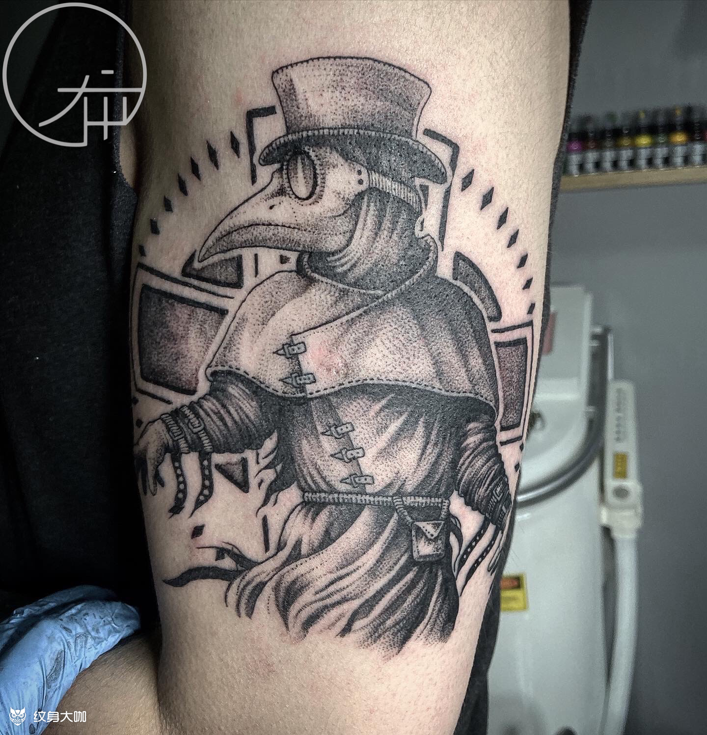 乌鸦医生_纹身图案手稿图片_尤布的纹身作品集